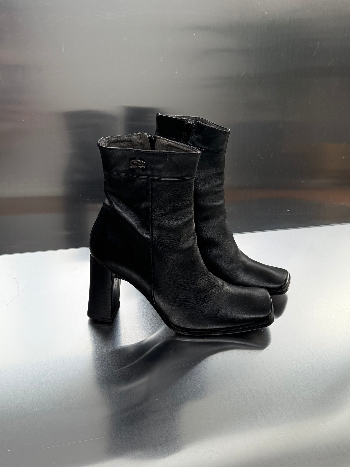 Vintage leather boots Buffalo - TWINKLING GLOBAL