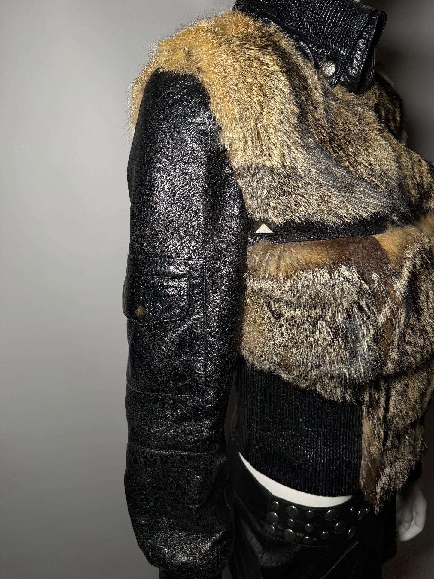 Vintage leather jacket with genuine fur Twinkling Global