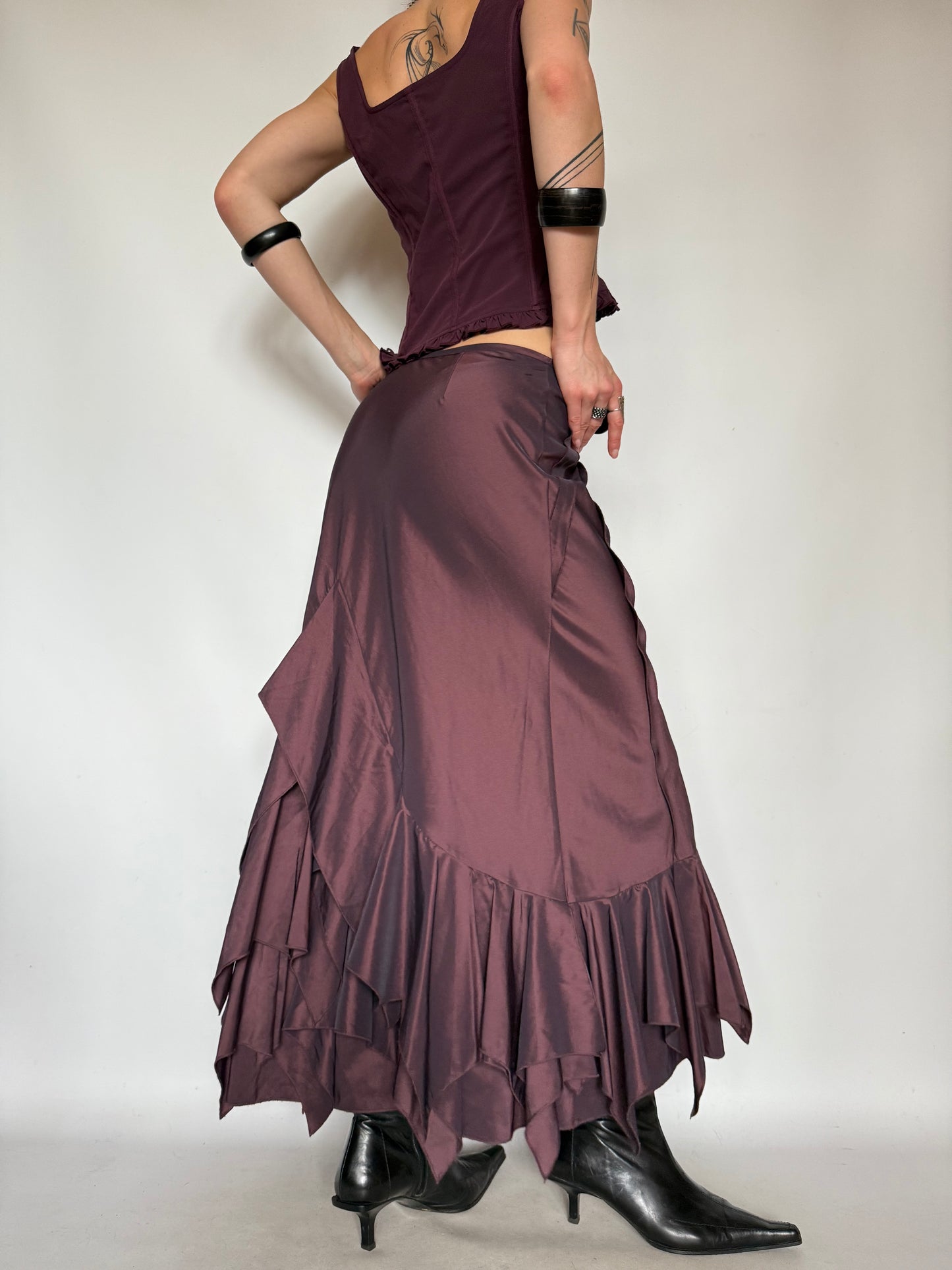 Vintage Plum Ruffle Hem Maxi Skirt – Twinkling Global