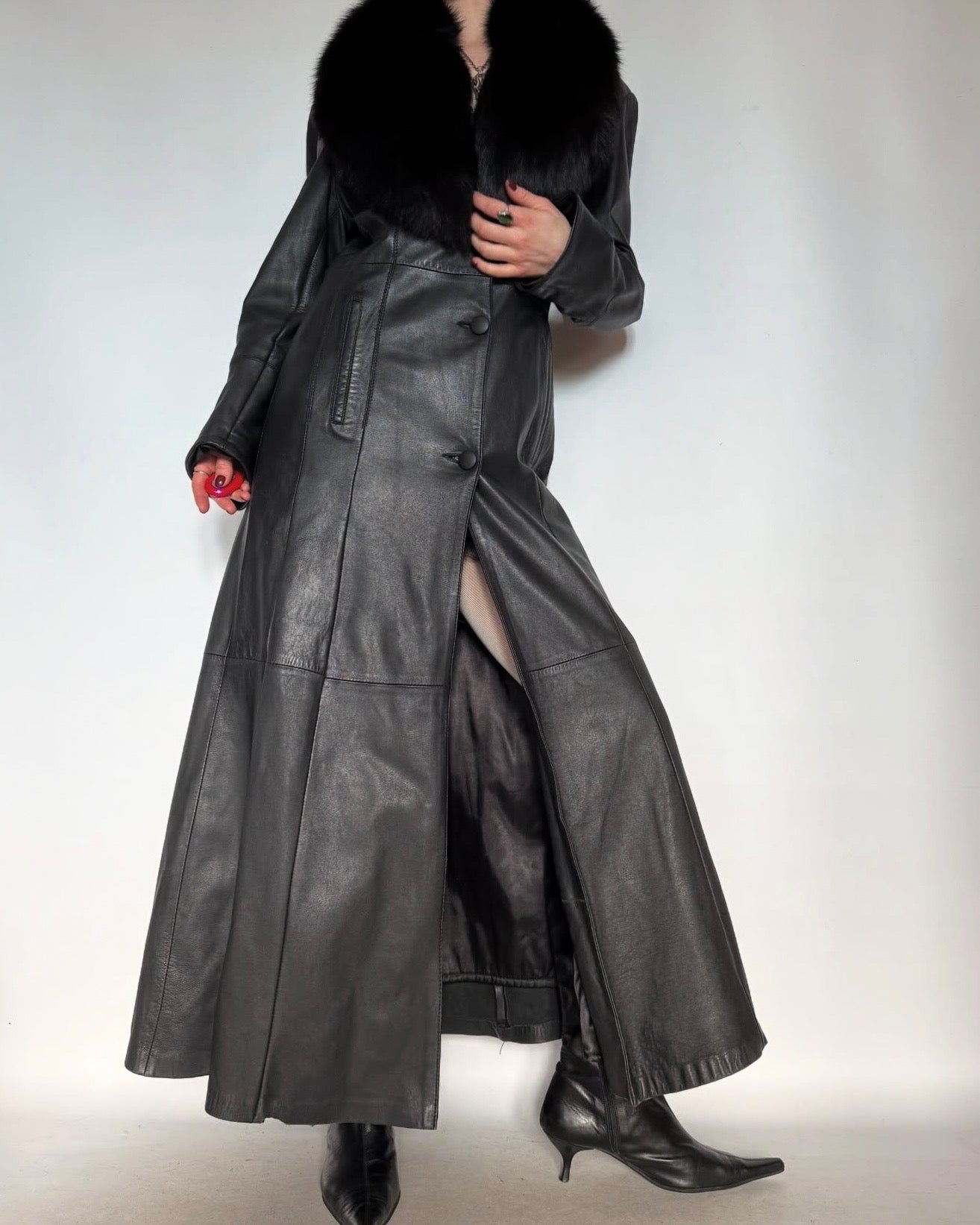 Vintage leather long coat with removable fur collar Twinkling Global