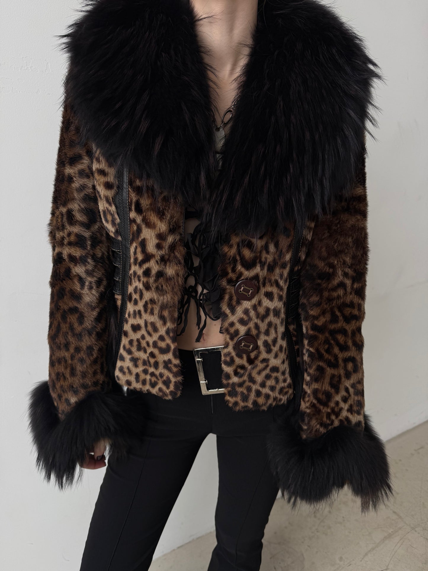 Vintage leather jacket with natural fur and leopard pattern TWINKLING GLOBAL