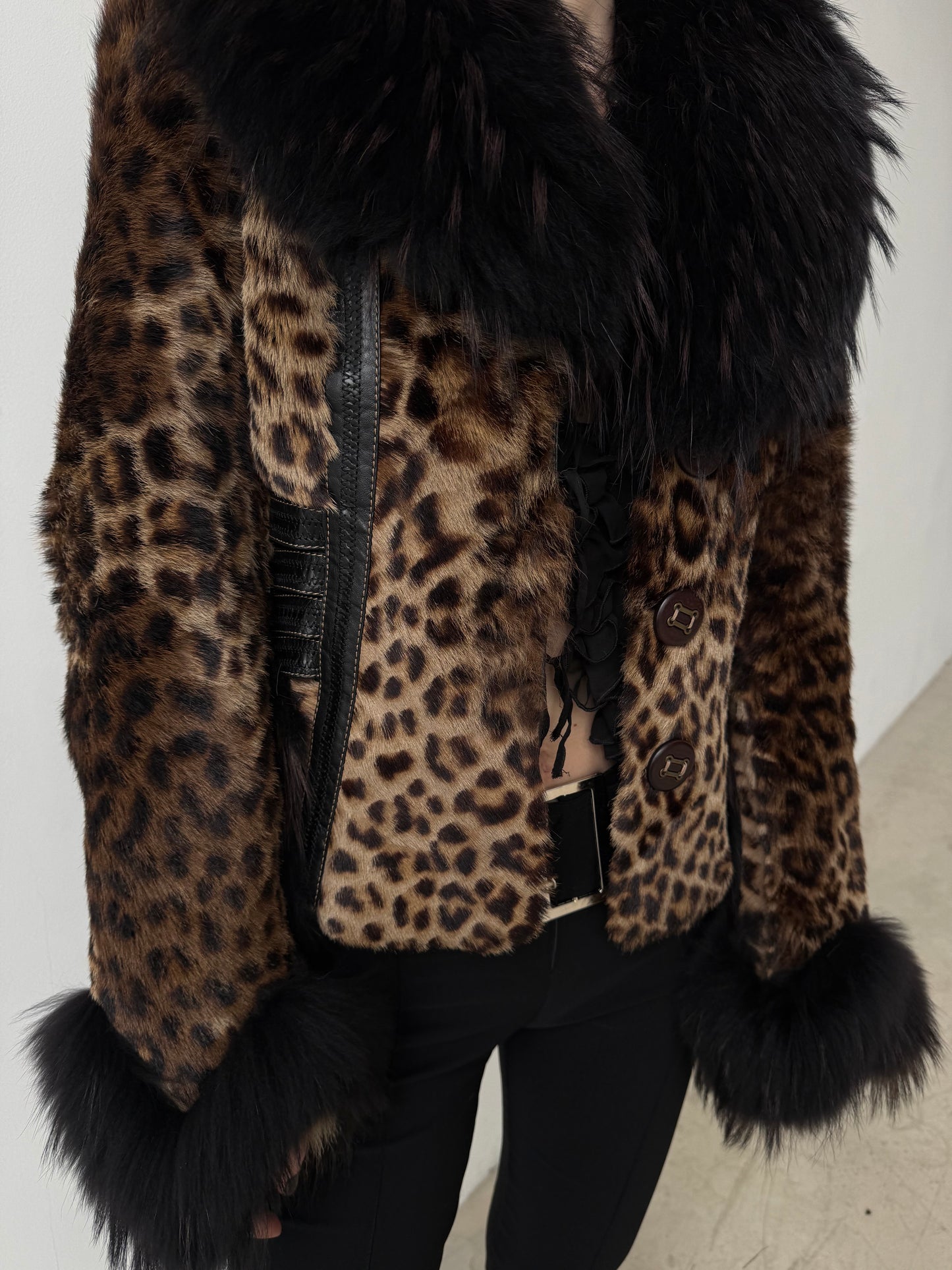 Vintage leather jacket with natural fur and leopard pattern TWINKLING GLOBAL