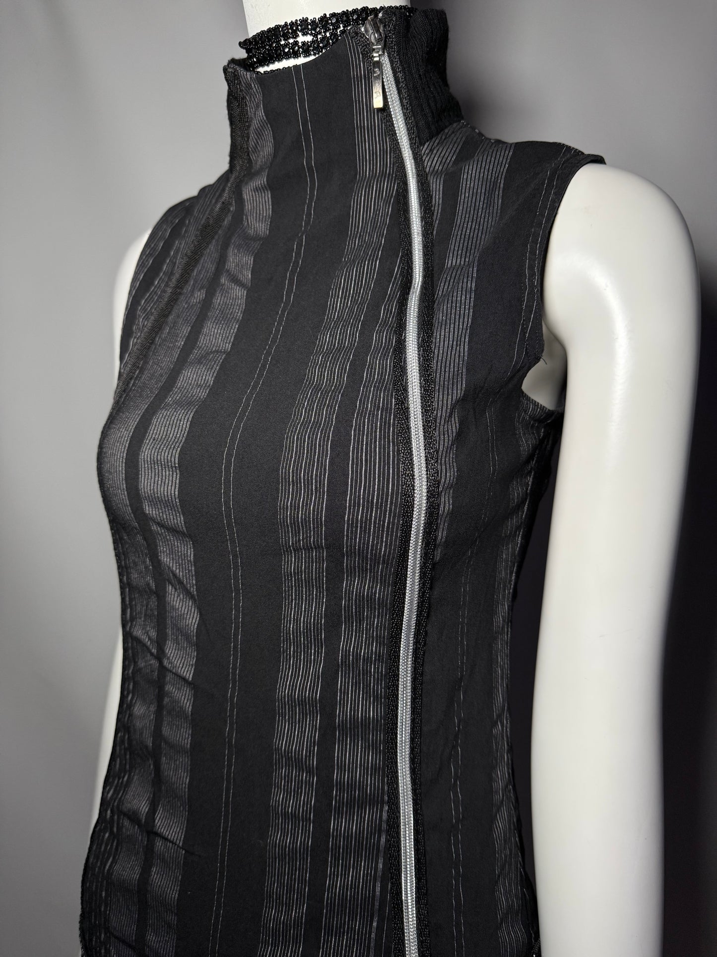 Gothic Striped High-Neck Sleeveless Dress with Belt and Pleated Hem Twinkling