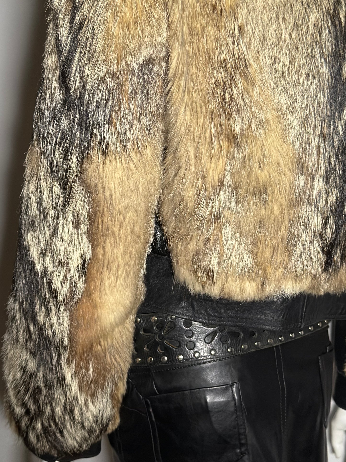 Vintage fur jacket  - TWINKLING GLOBAL