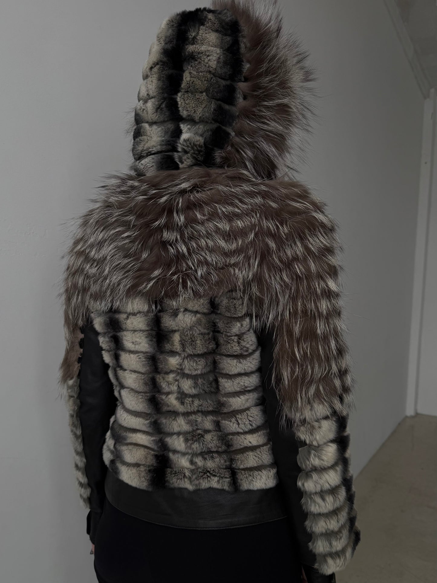 Vintage genuine leather jacket with natural fur and hood TWINKLING GLOBAL