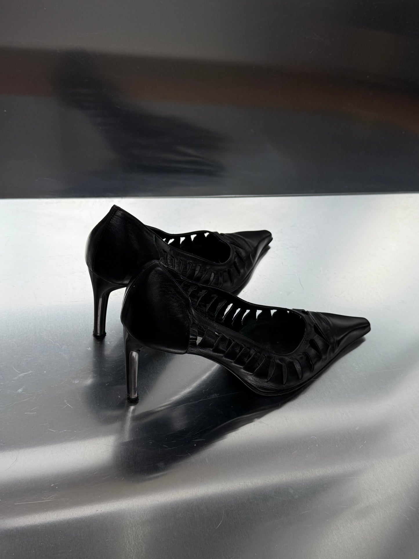 Vintage leather heels - TWINKLING GLOBAL