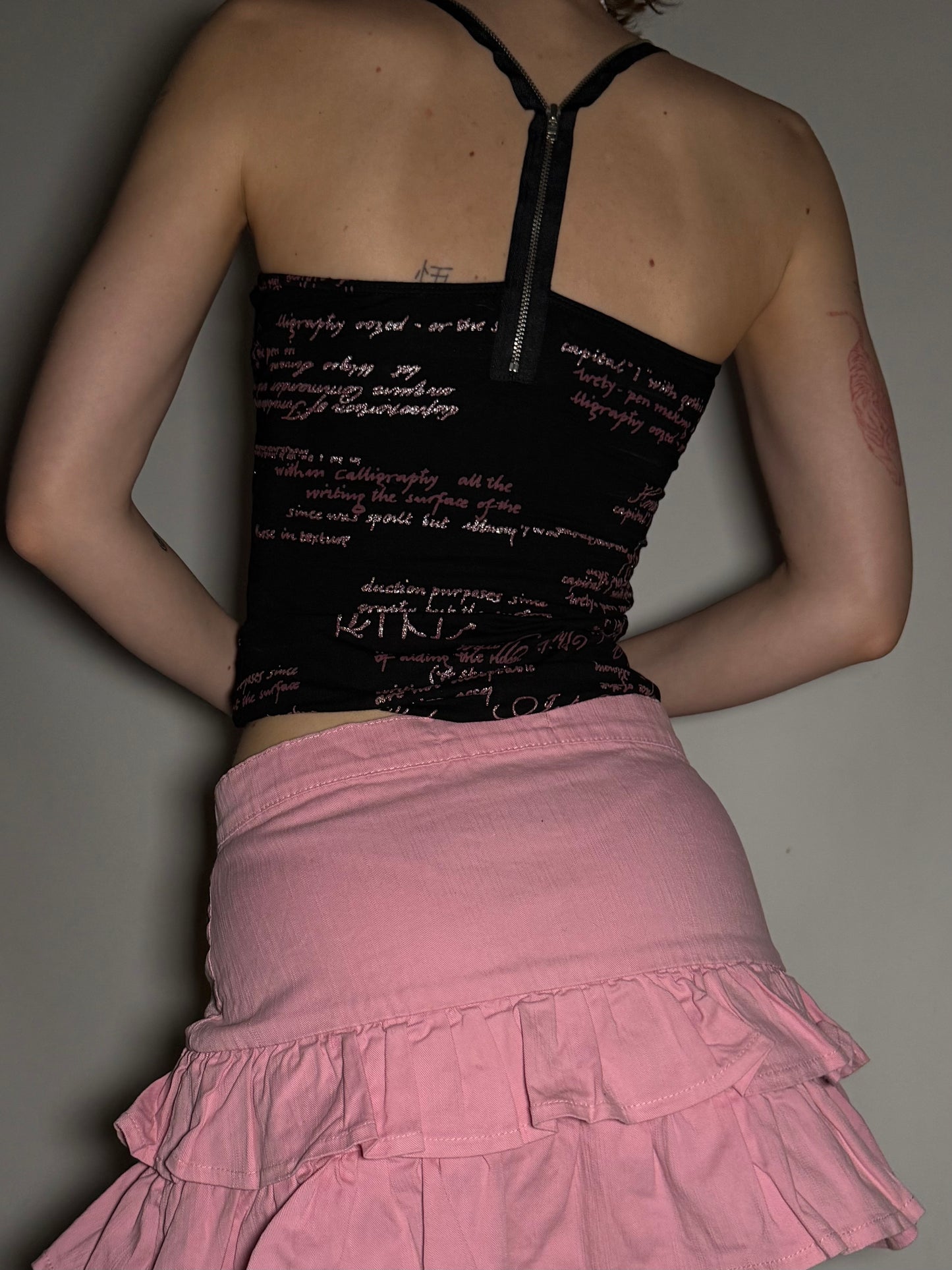 Y2K Black Stretchy Printed Tank Top with Back Zipper TWINKLING