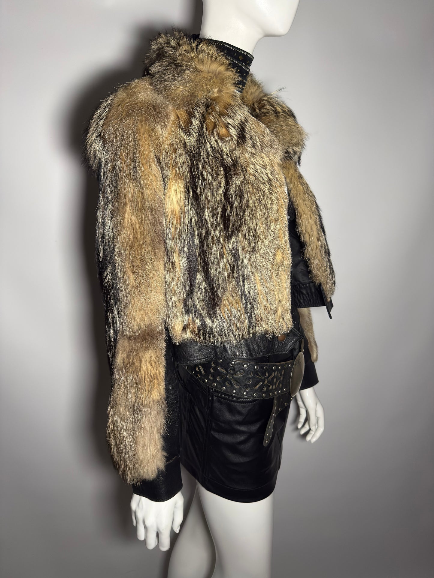 Vintage fur jacket  - TWINKLING GLOBAL