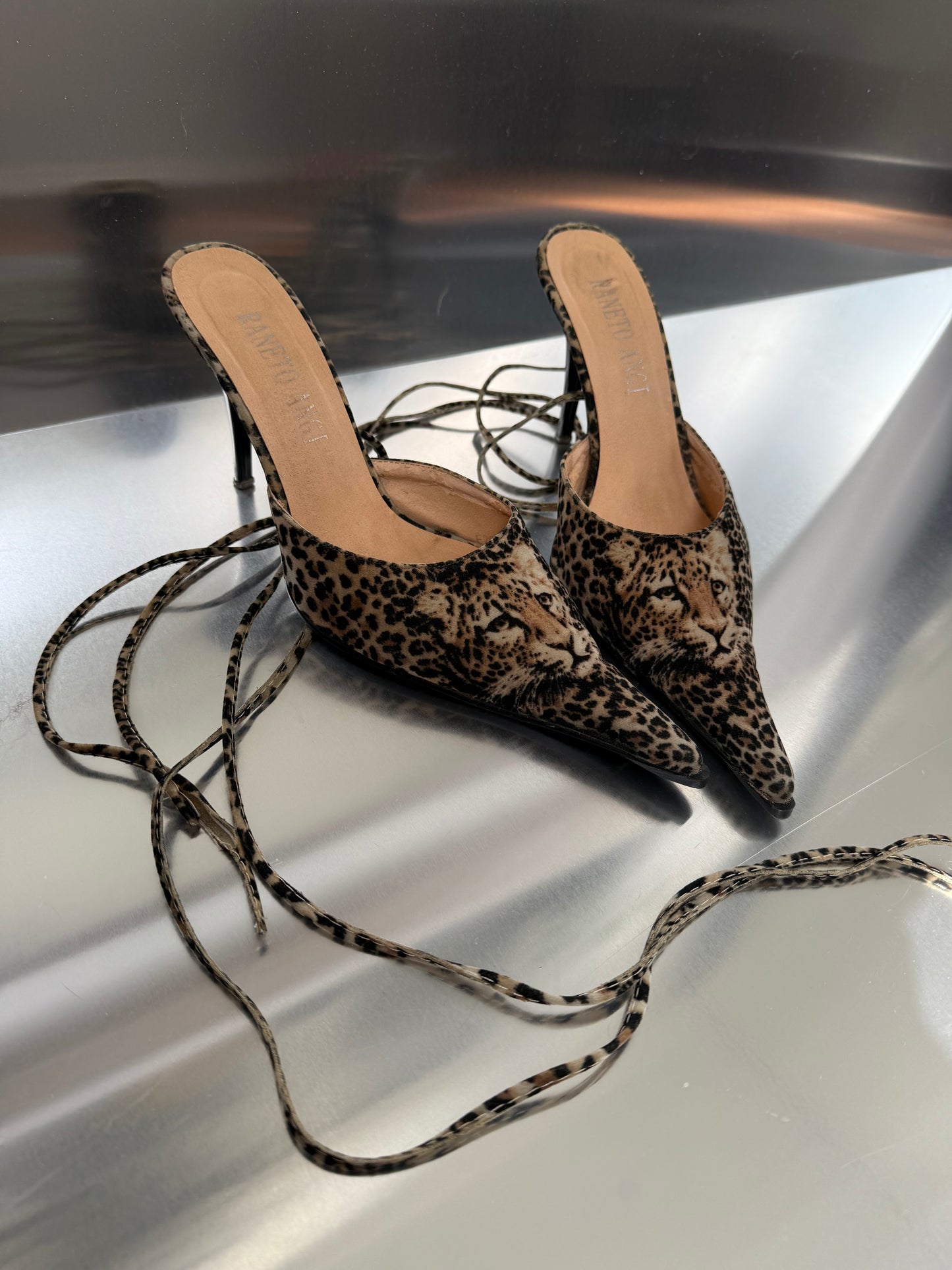 Vintage leopard-print mules - TWINKLING GLOBAL