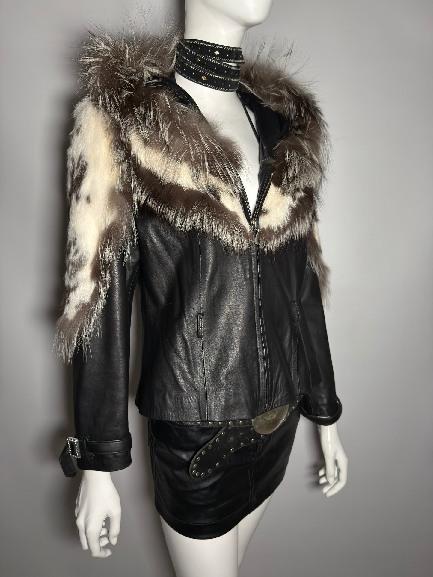 Vintage fur jacket  - TWINKLING GLOBAL
