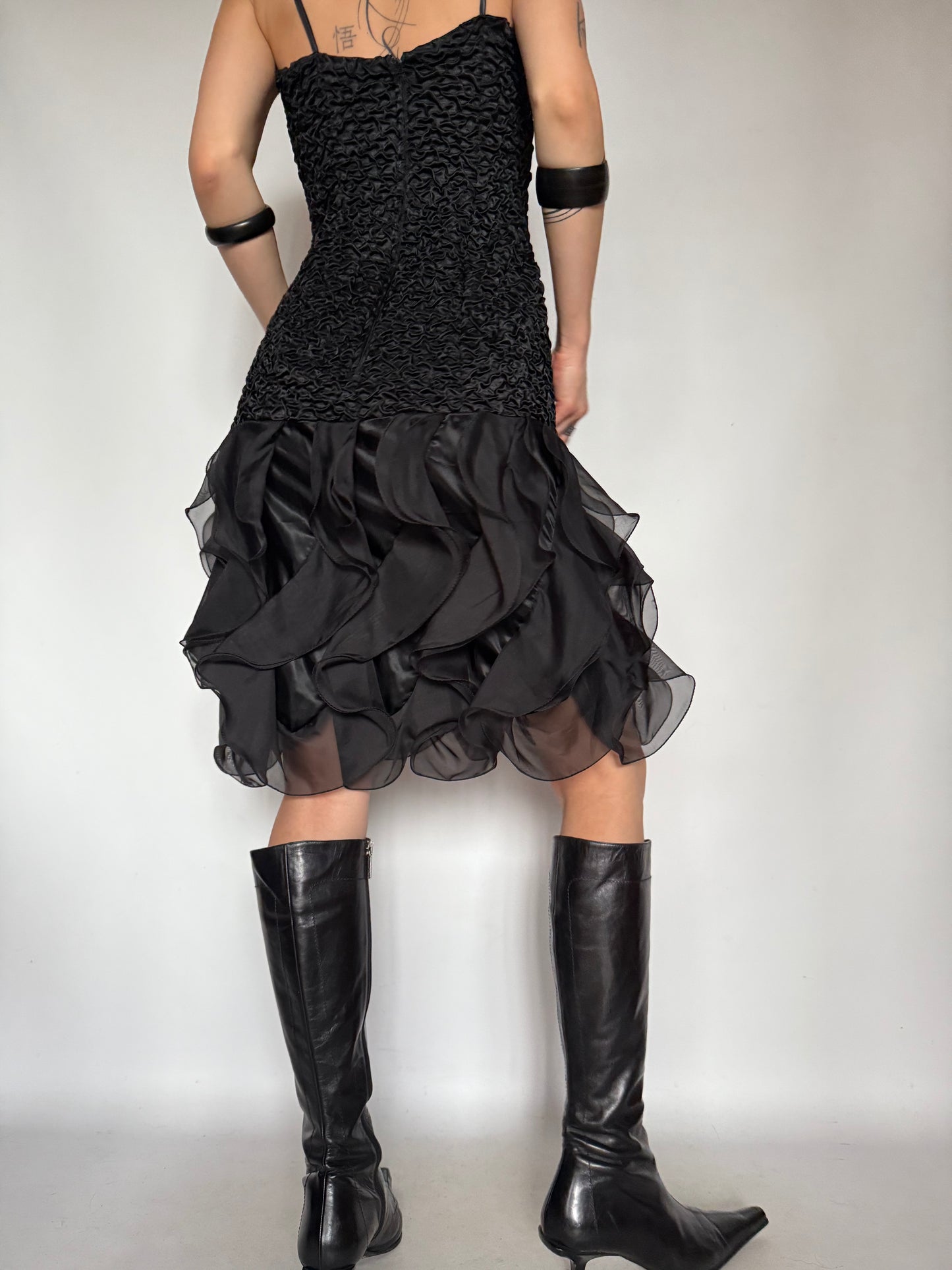 Vintage Black Ruffle Mini Dress – Twinkling Global