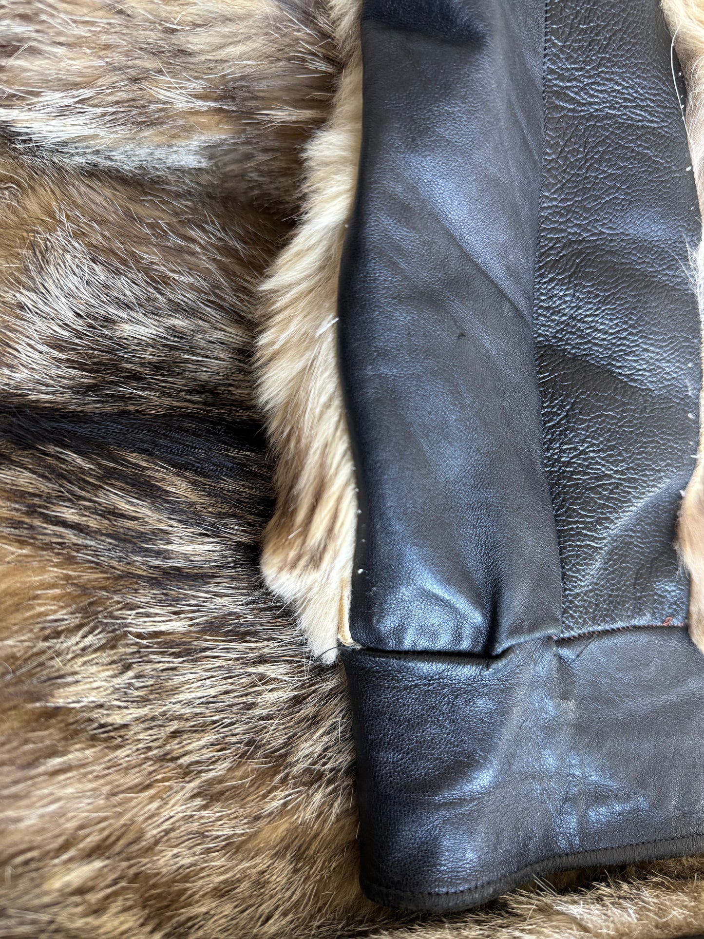 Vintage fur jacket  - TWINKLING GLOBAL