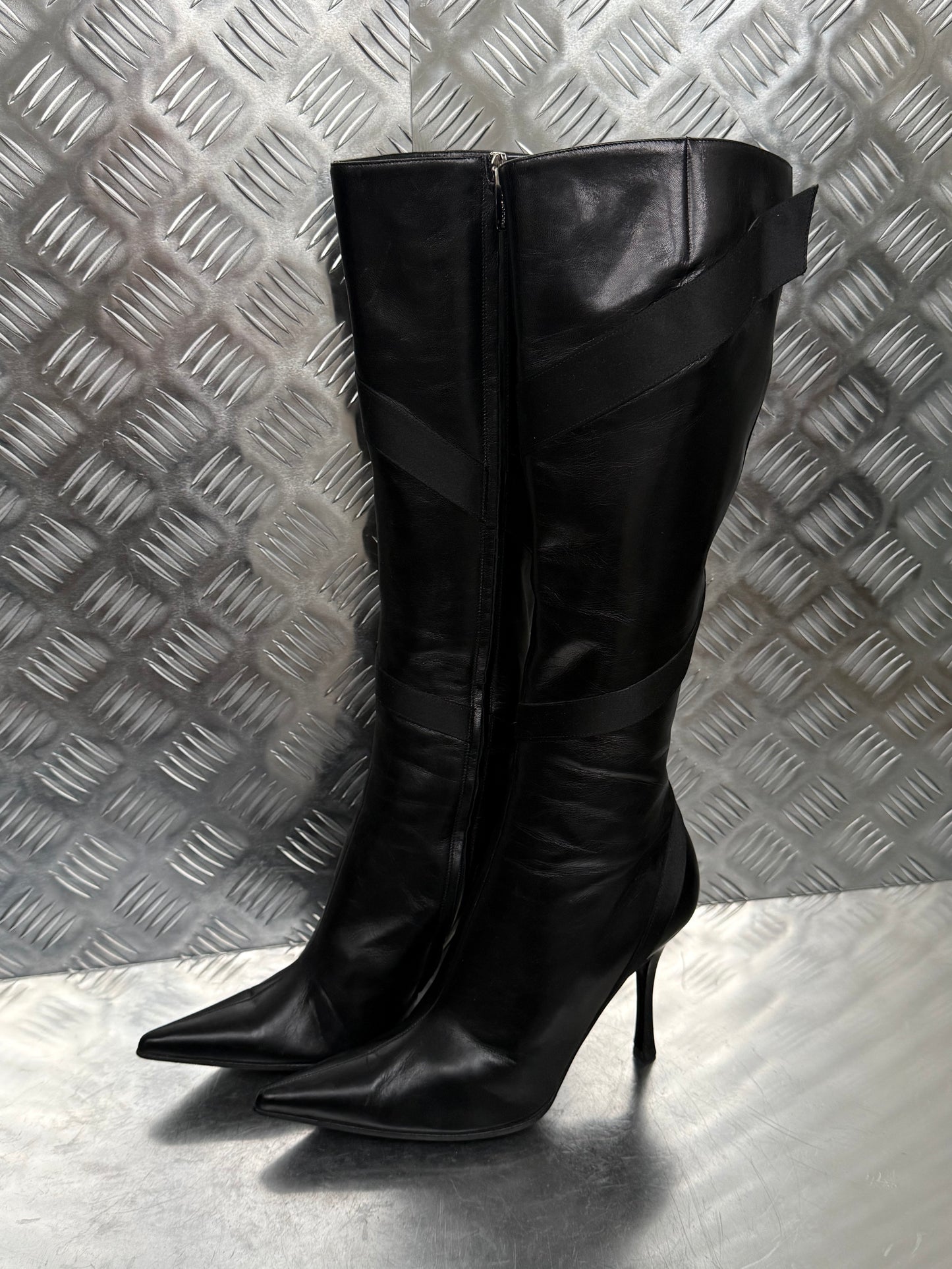Vintage black leather knee-high boots Twinkling Global