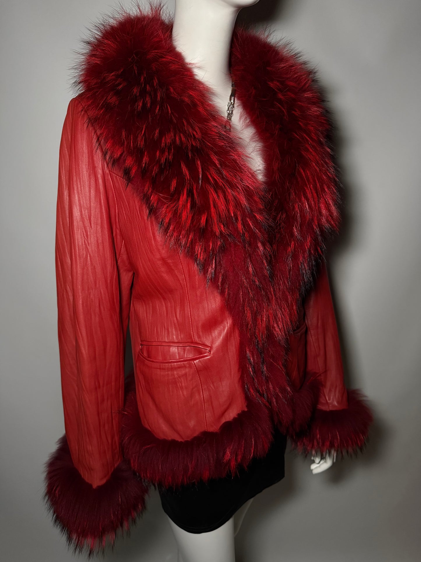 Vintage red leather jacket with natural fur Twinkling Global