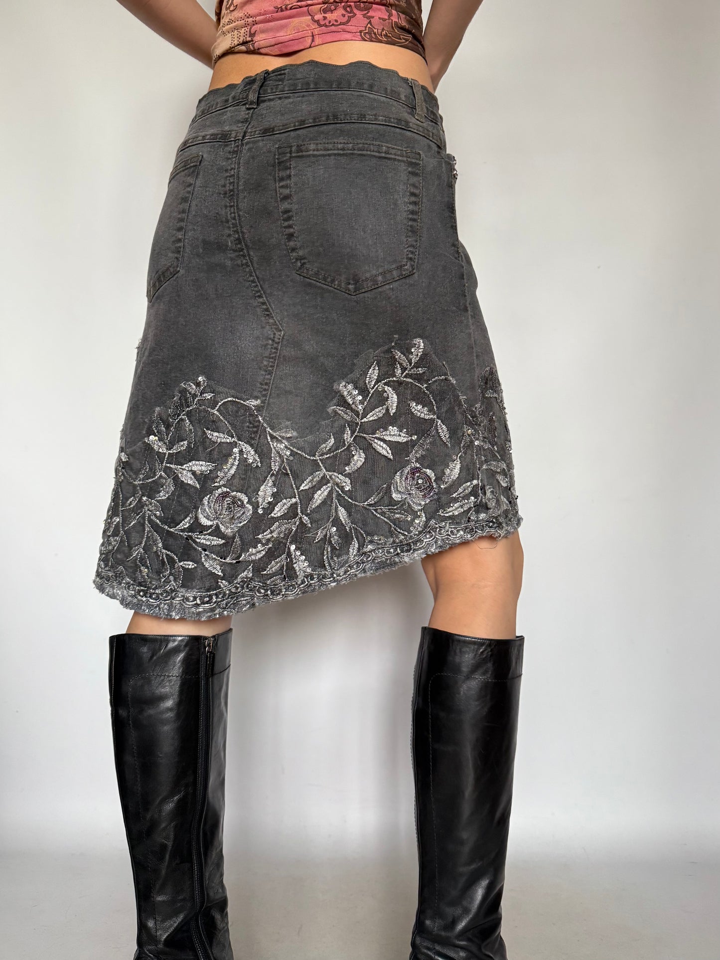 Vintage Grey Embroidered Midi Skirt – Twinkling Global