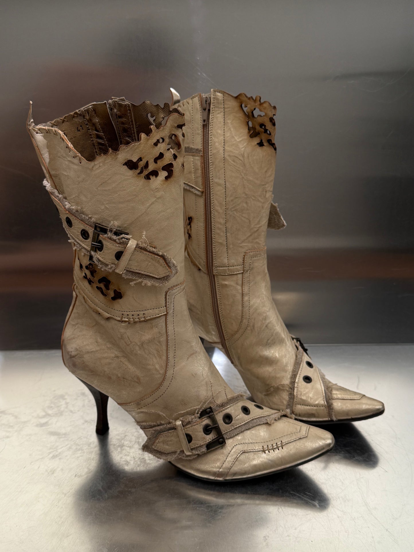 Vintage Unique Beige Leather Boots Made in Italy Twinkling Global