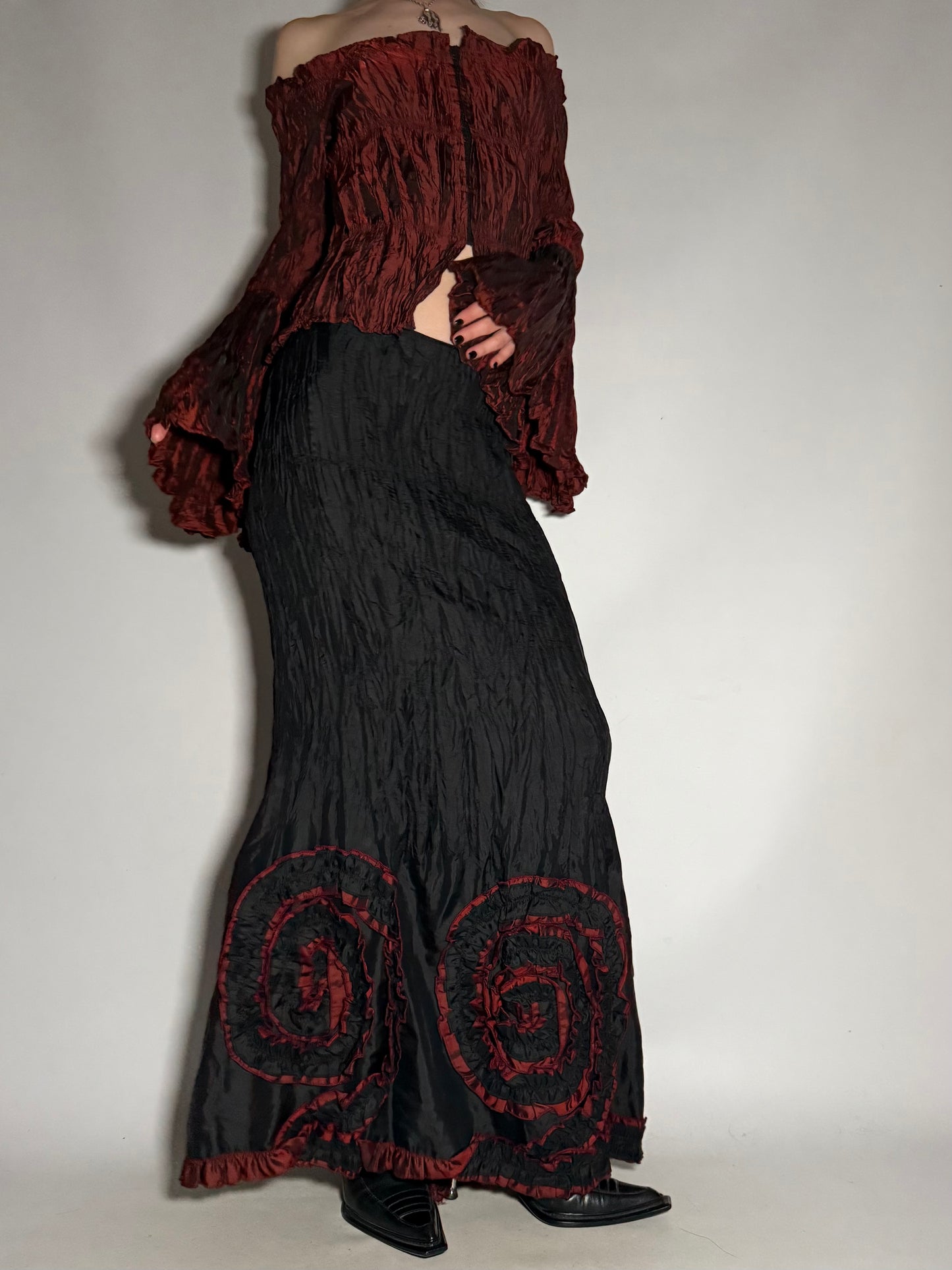 Gothic Black Crinkled Two-Piece Set with Red Spiral Appliqués TWINKLING