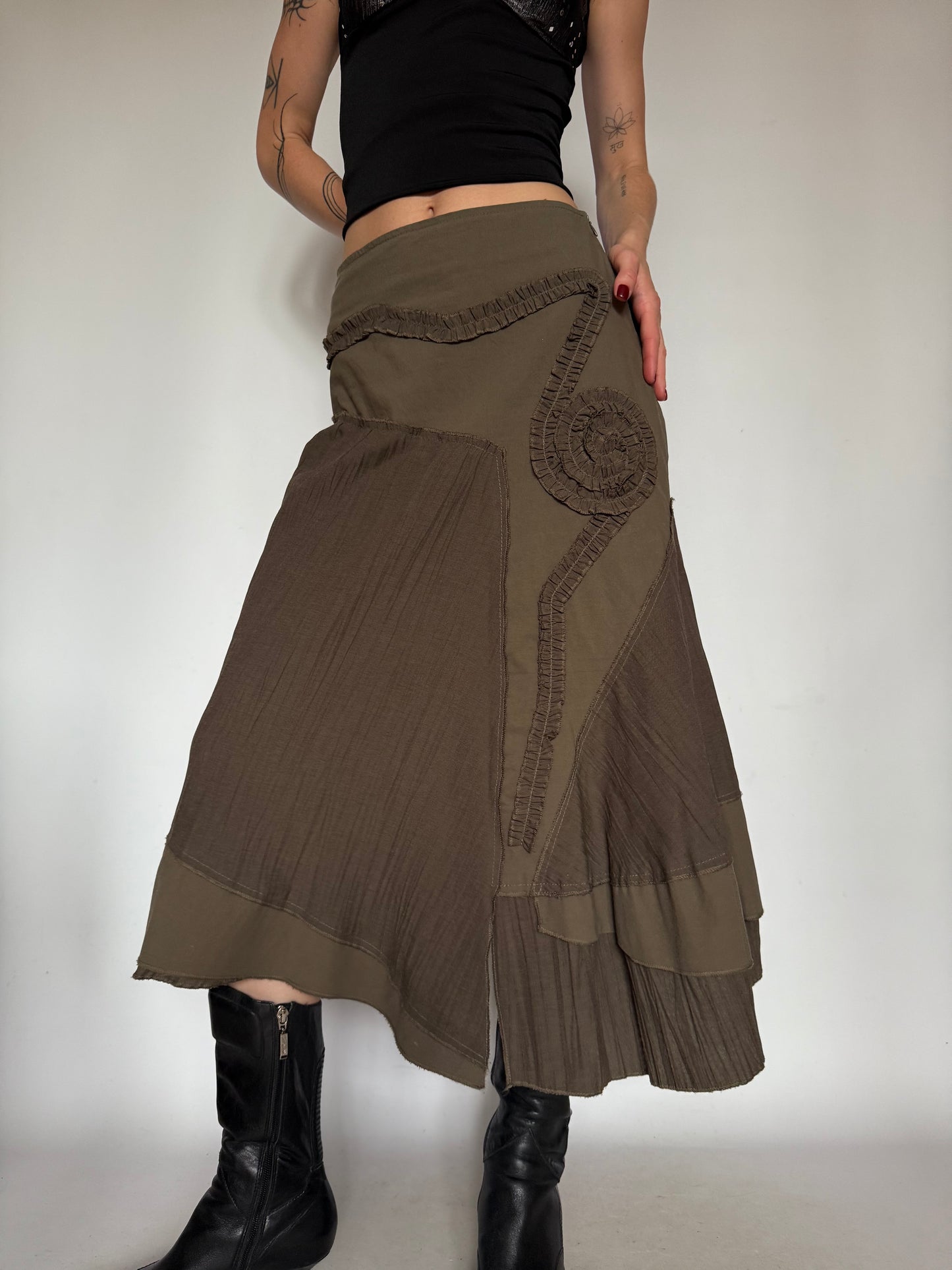 Olive vintage asymmetric skirt Twinkling