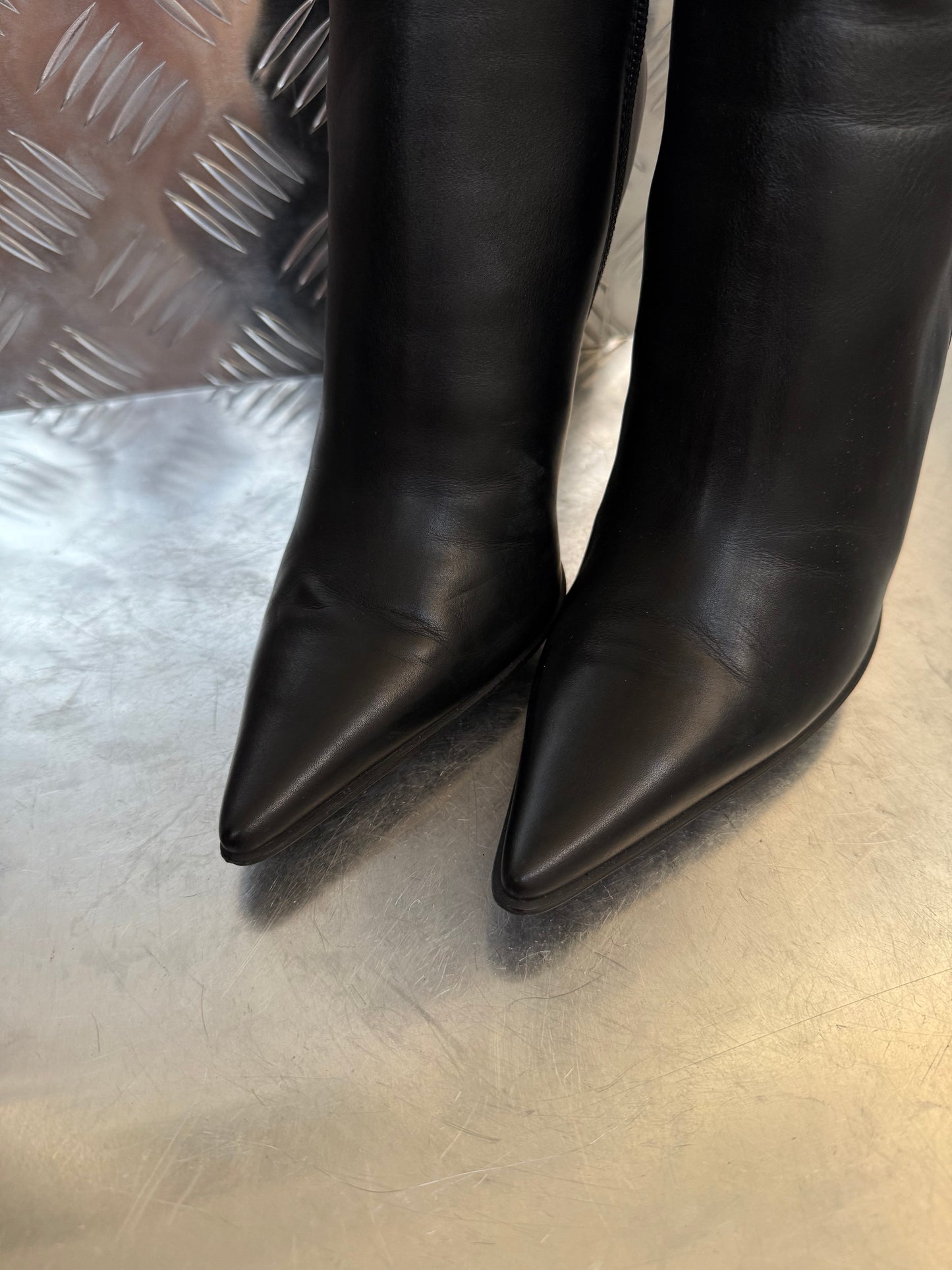 Vintage pointed-toe leather high-heel boots Twinkling Global