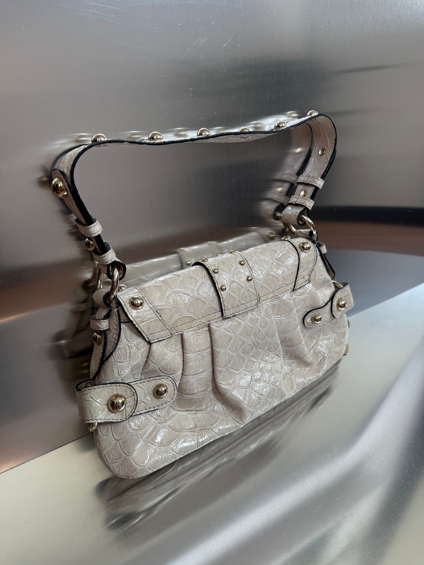 Vintage Guess bag - TWINKLING GLOBAL