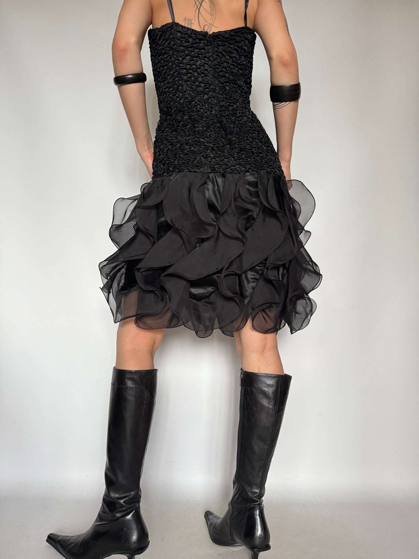 Vintage Black Ruffle Mini Dress – Twinkling Global