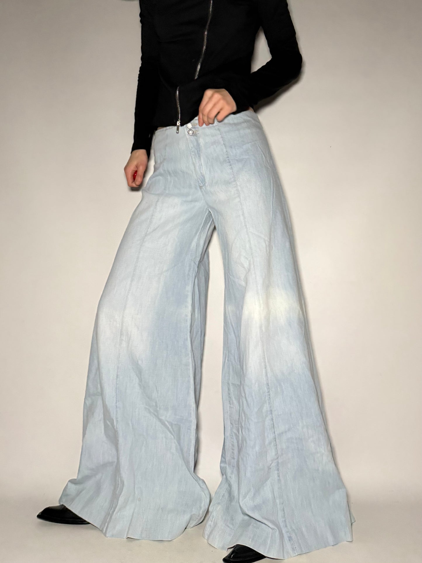 Light Denim Ultra-Wide Flare Pants Twinkling Global