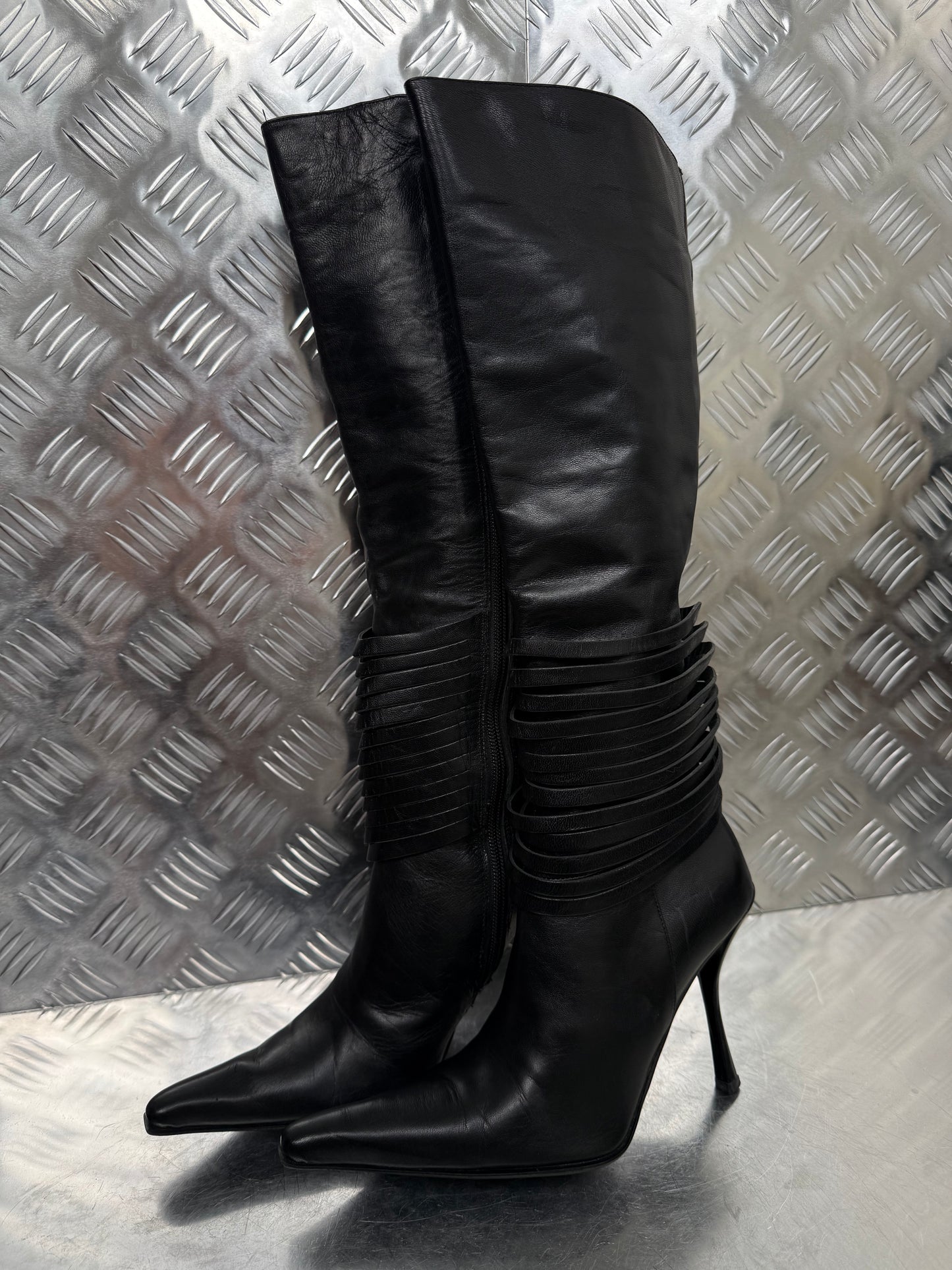 Vintage Italian black leather stiletto boots with layered detail Twinkling Global
