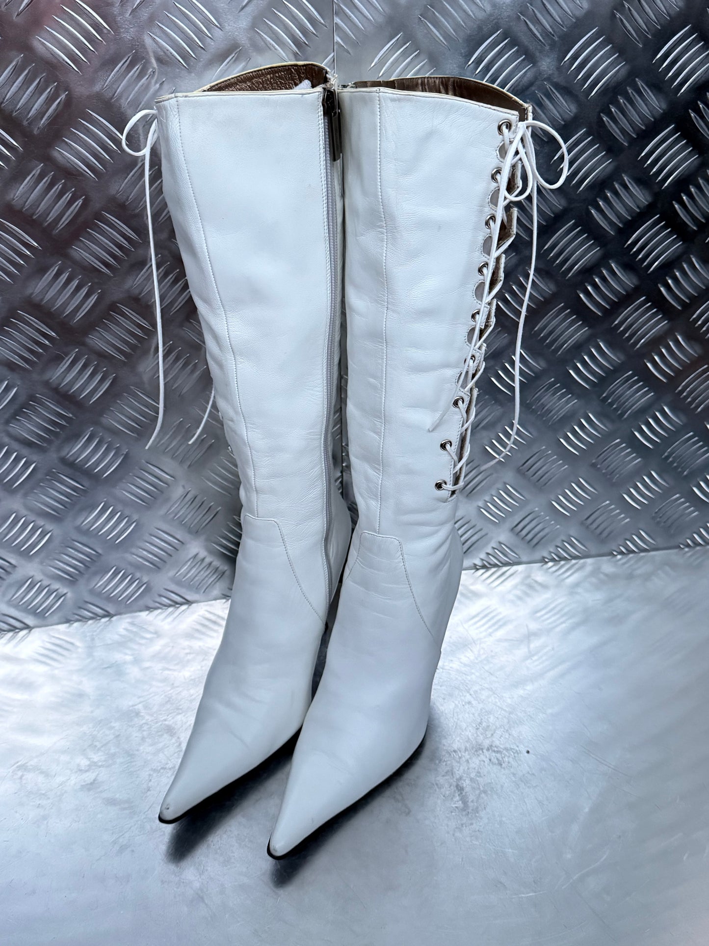 Vintage Italy White Leather Lace-Up Heeled Boots TWINKLING GLOBAL