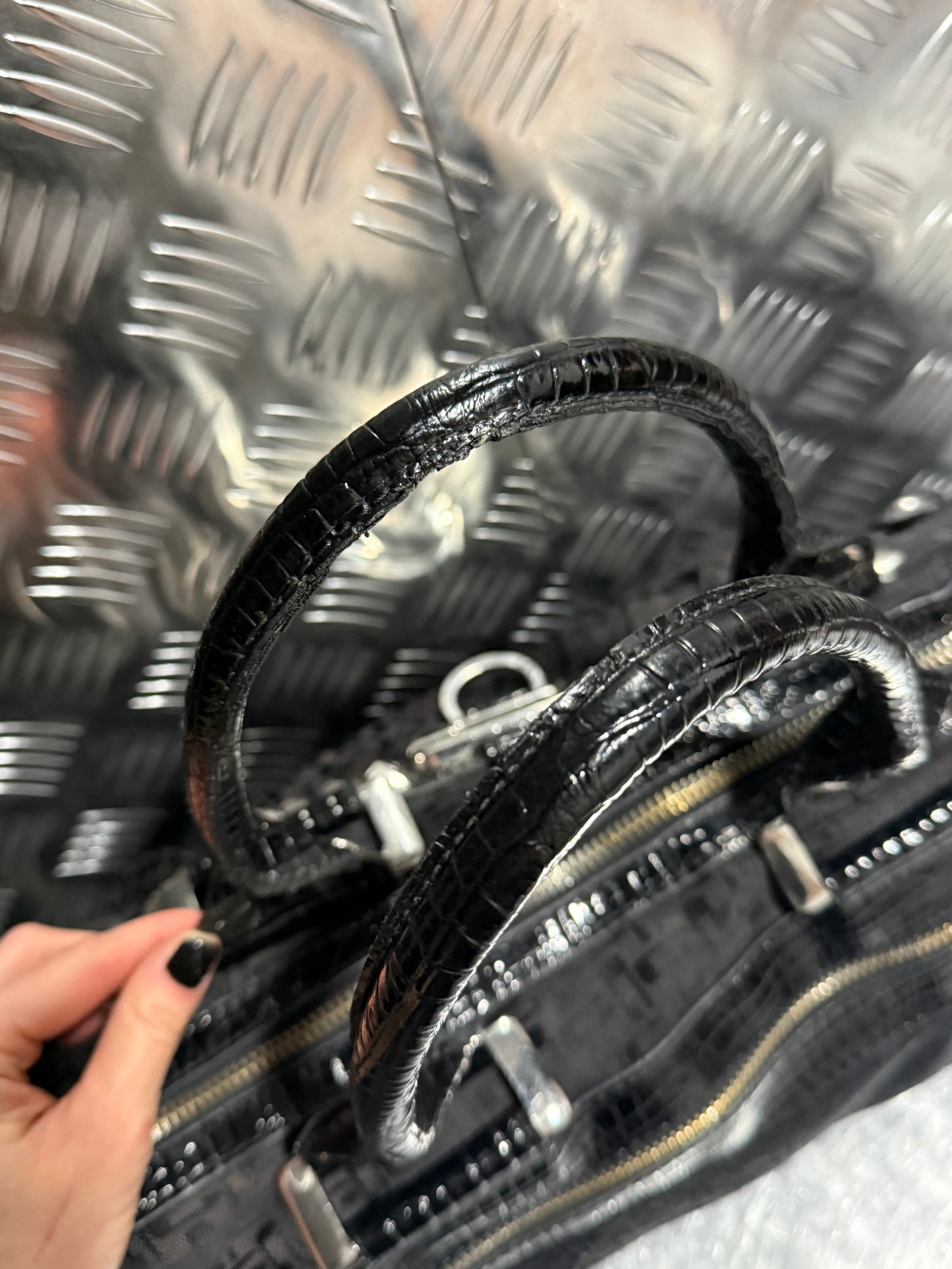 Vintage Black Guess Studded Bag – TWINKLING GLOBAL