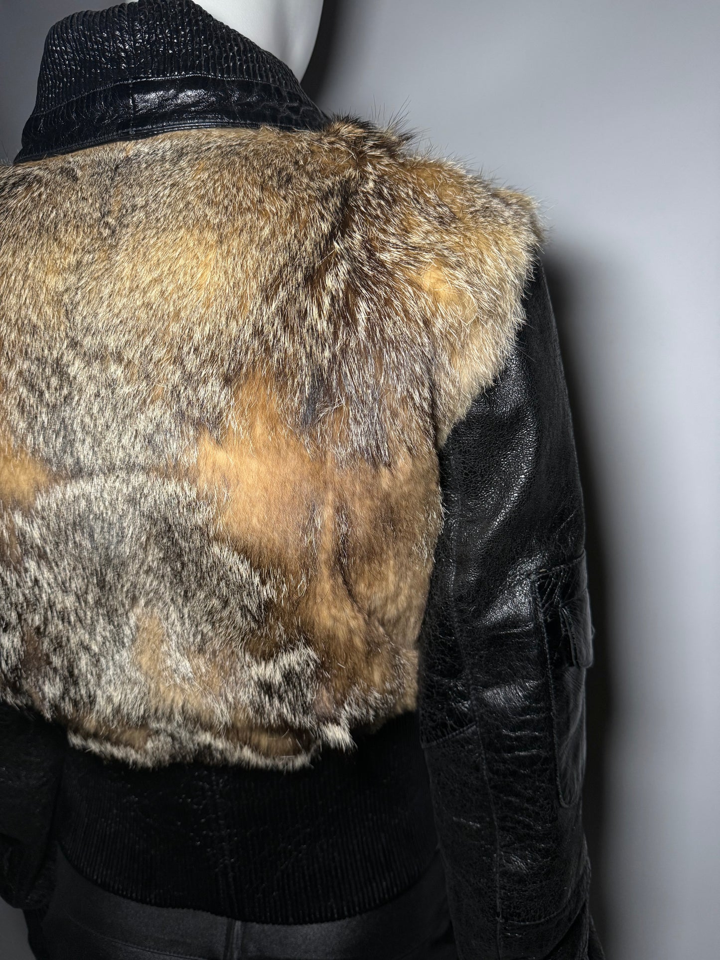 Vintage leather jacket with genuine fur Twinkling Global