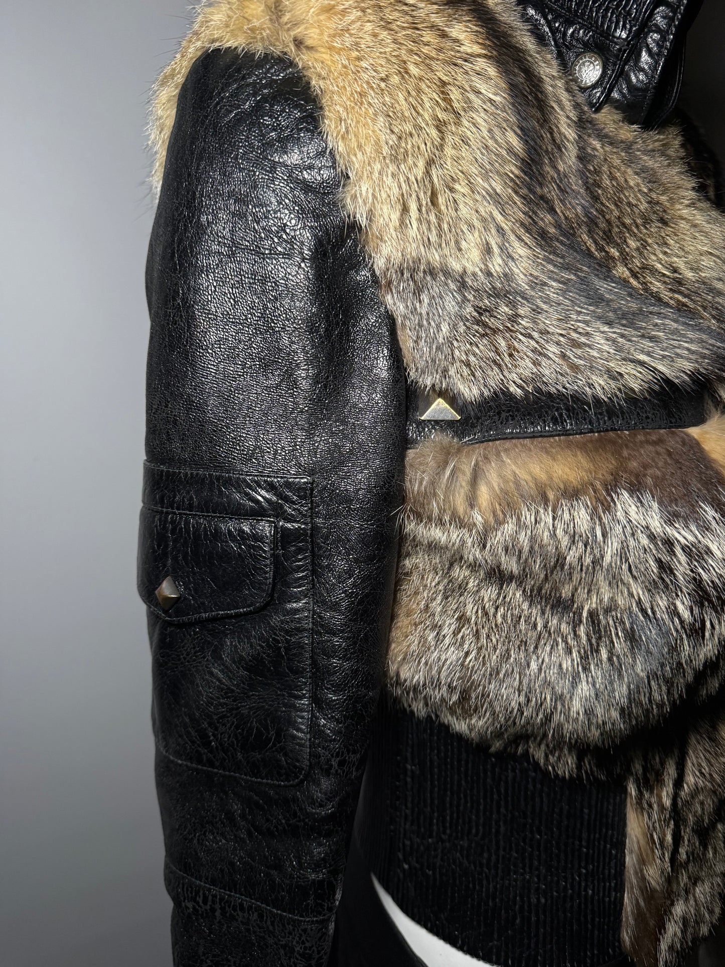 Vintage leather jacket with genuine fur Twinkling Global