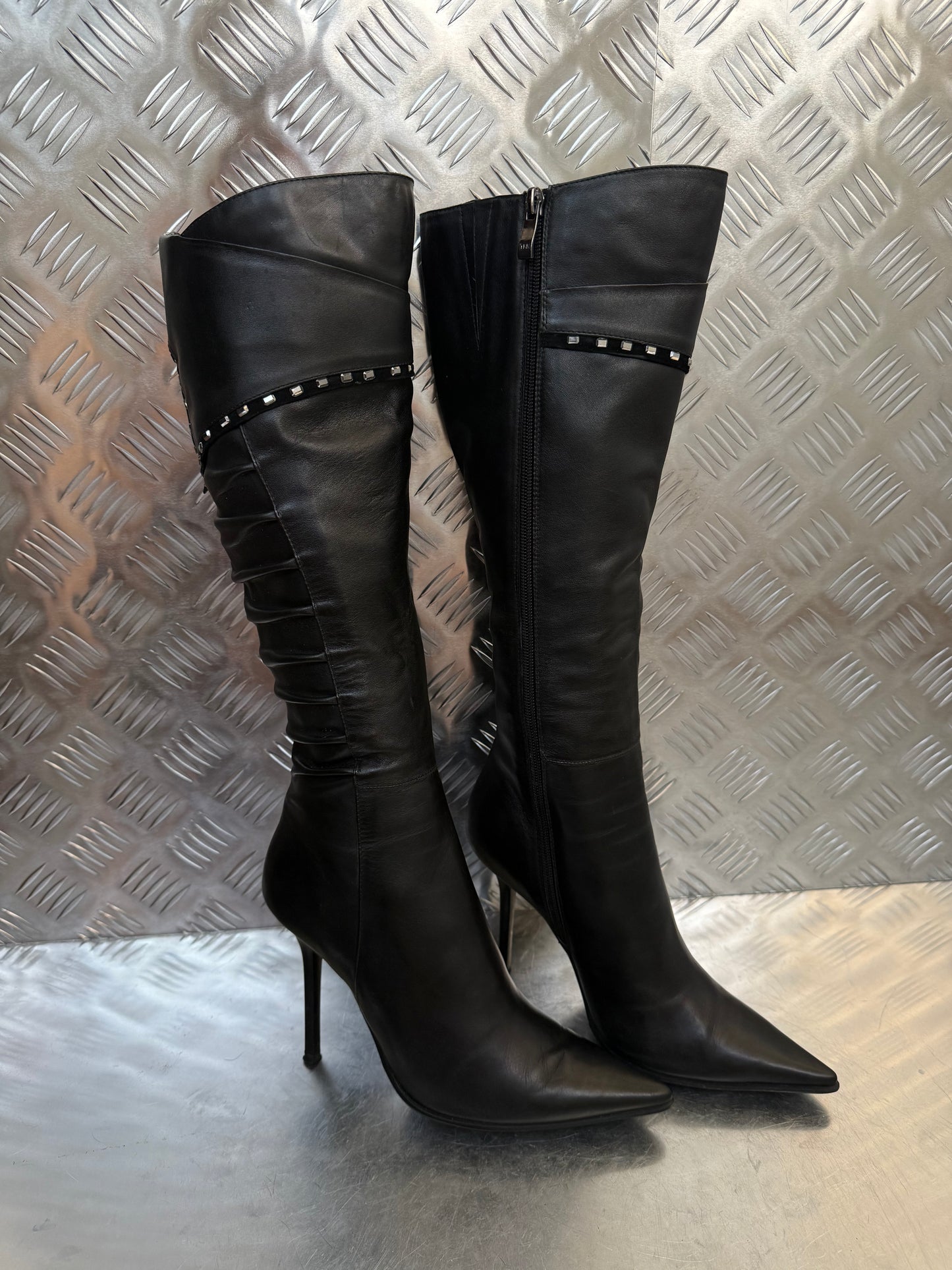 Vintage pointed-toe leather high-heel boots Twinkling Global
