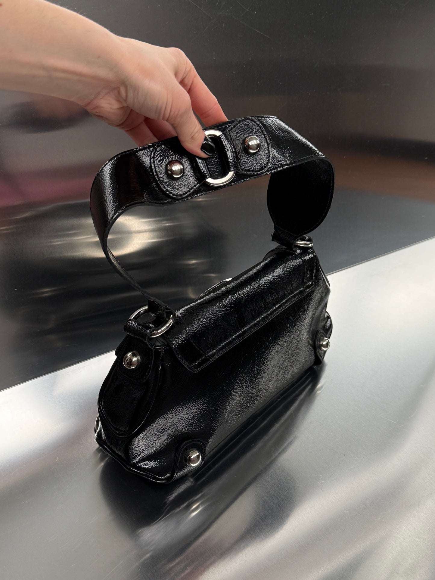 Vintage bag Guess - TWINKLING GLOBAL