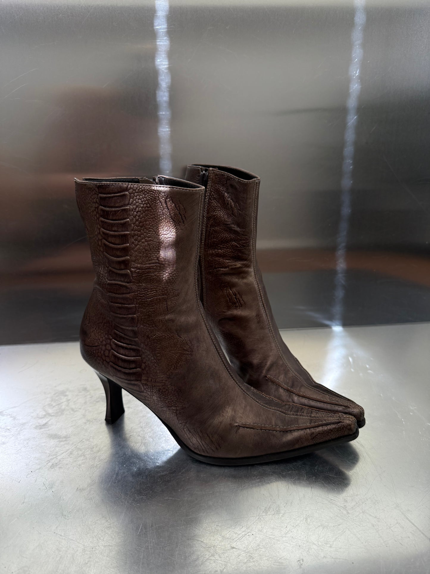 Vintage Brown Leather Pointed Boots Twinkling Global