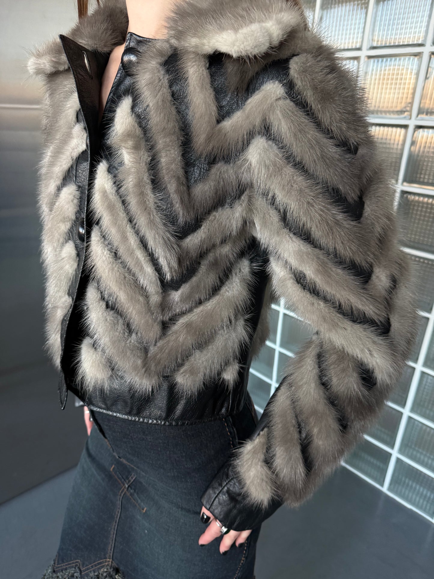 Vintage leather jacket with natural fur Twinkling Global