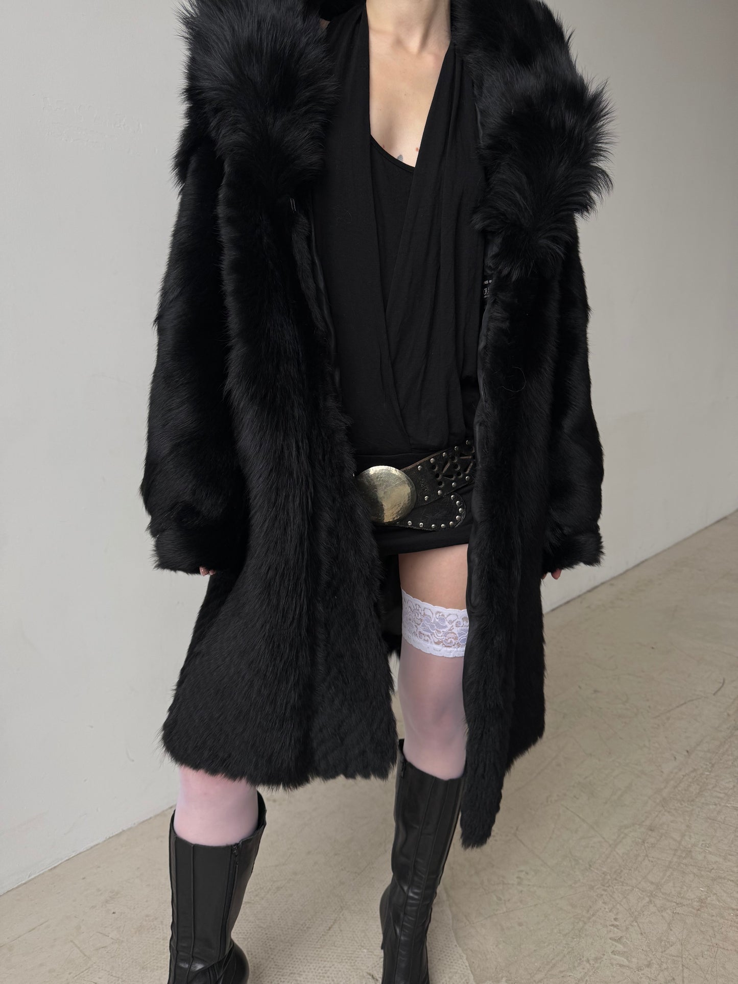 Vintage wolf fur coat TWINKLING GLOBAL