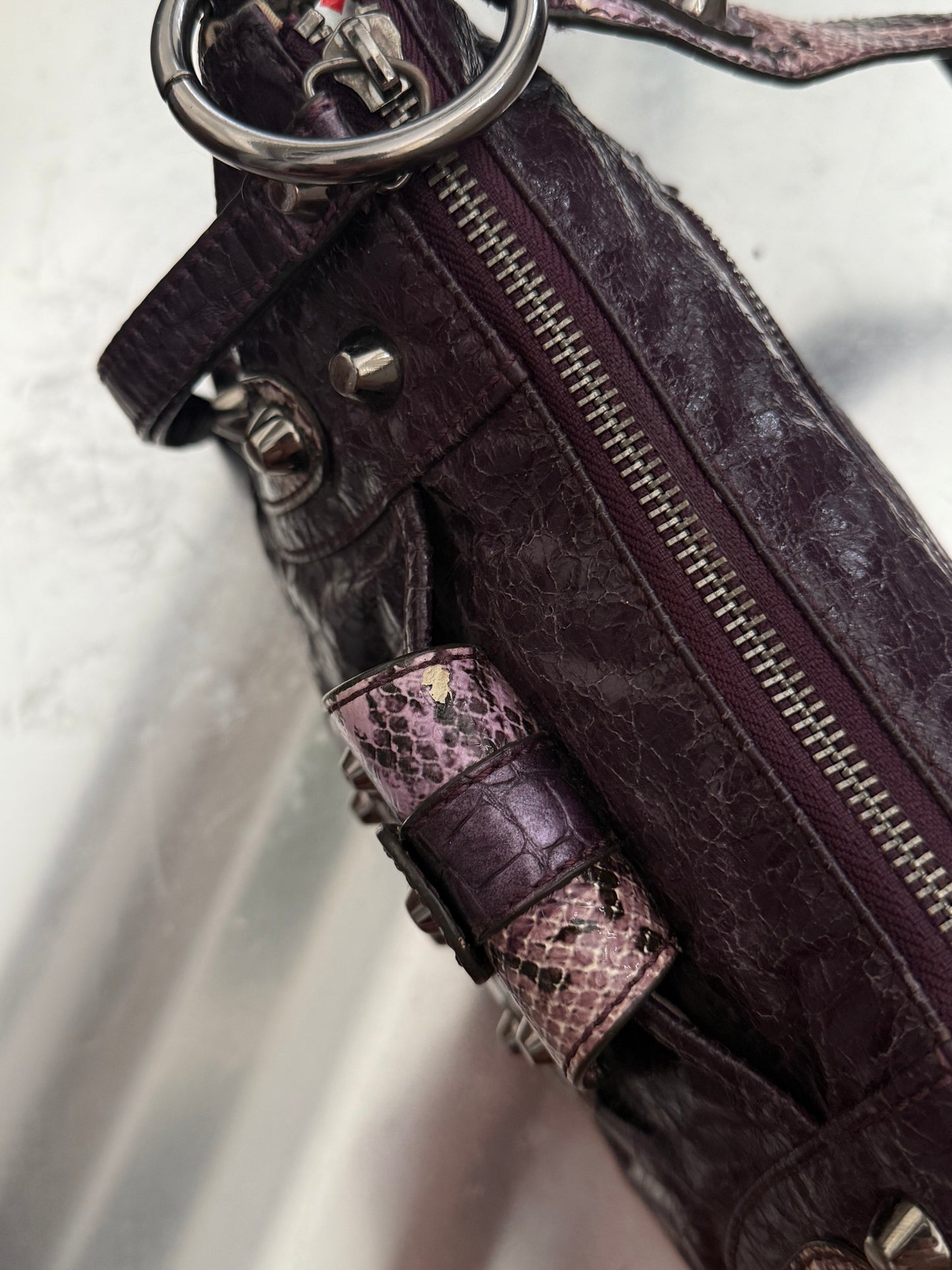Vintage GUESS Shoulder Bag – Snakeskin & Studded Details  Twinkling