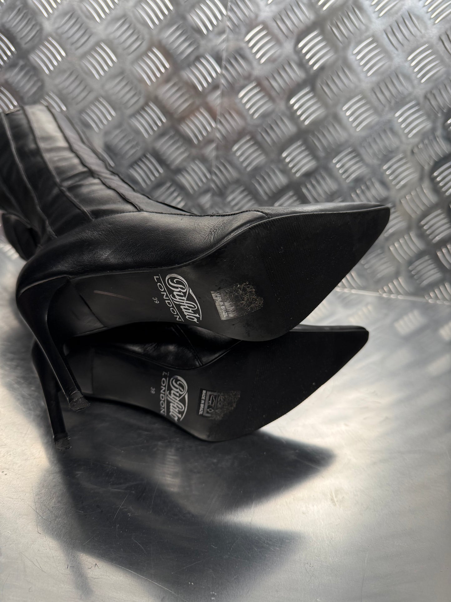 Vintage black leather Buffalo knee-high boots with stiletto heel TWINKLING GLOBAL