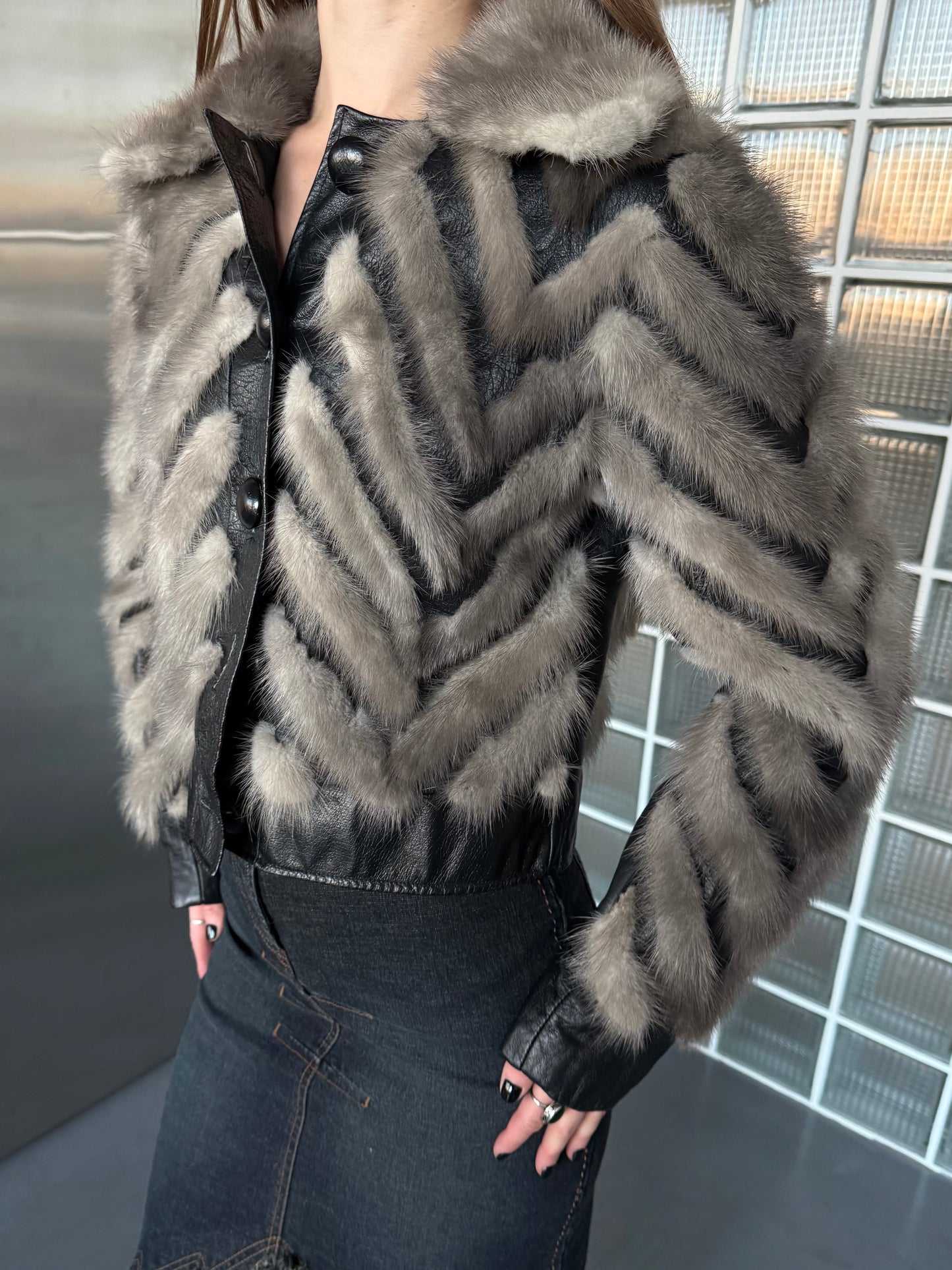Vintage leather jacket with natural fur Twinkling Global