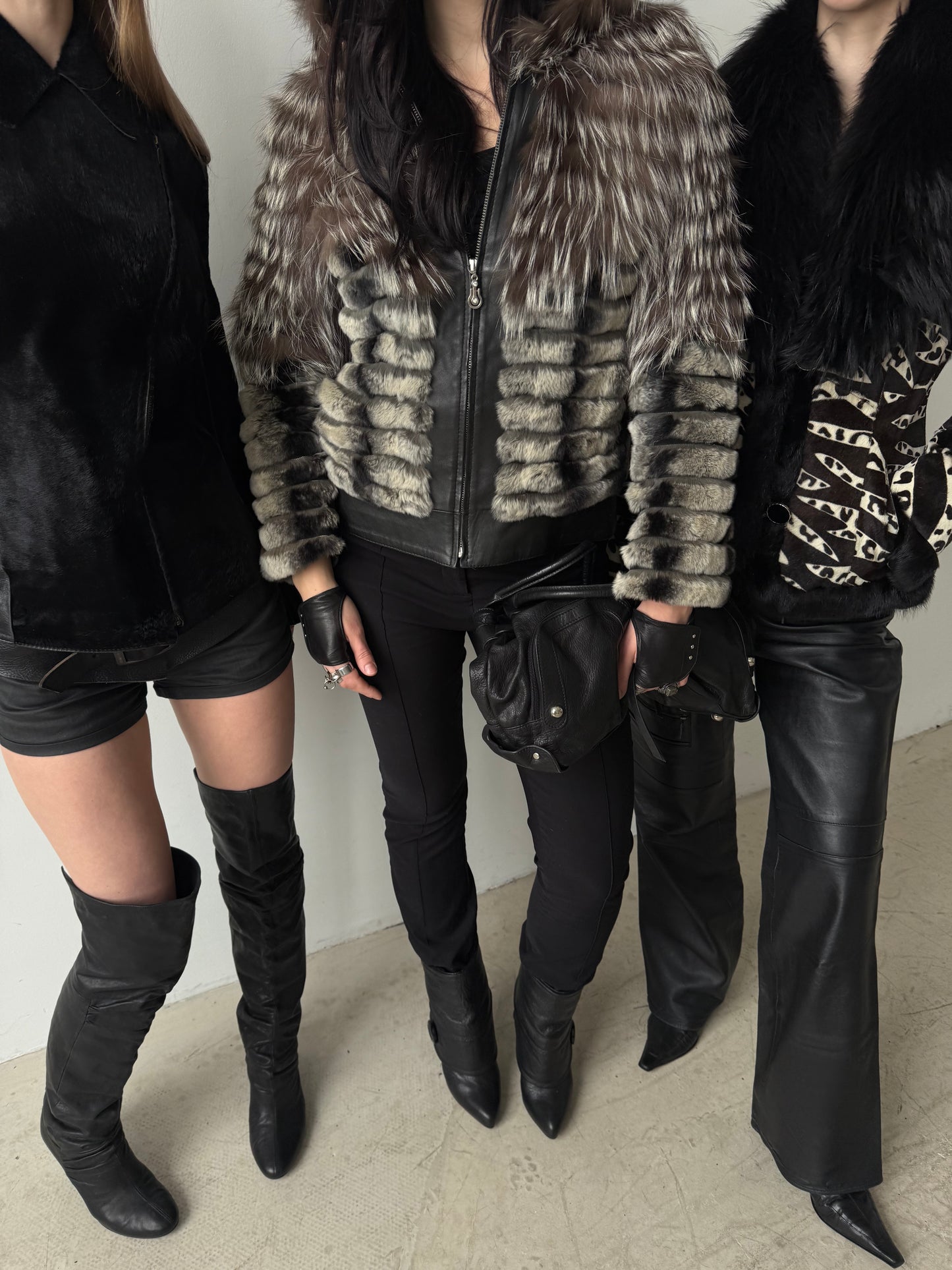 Vintage genuine leather jacket with natural fur and hood TWINKLING GLOBAL