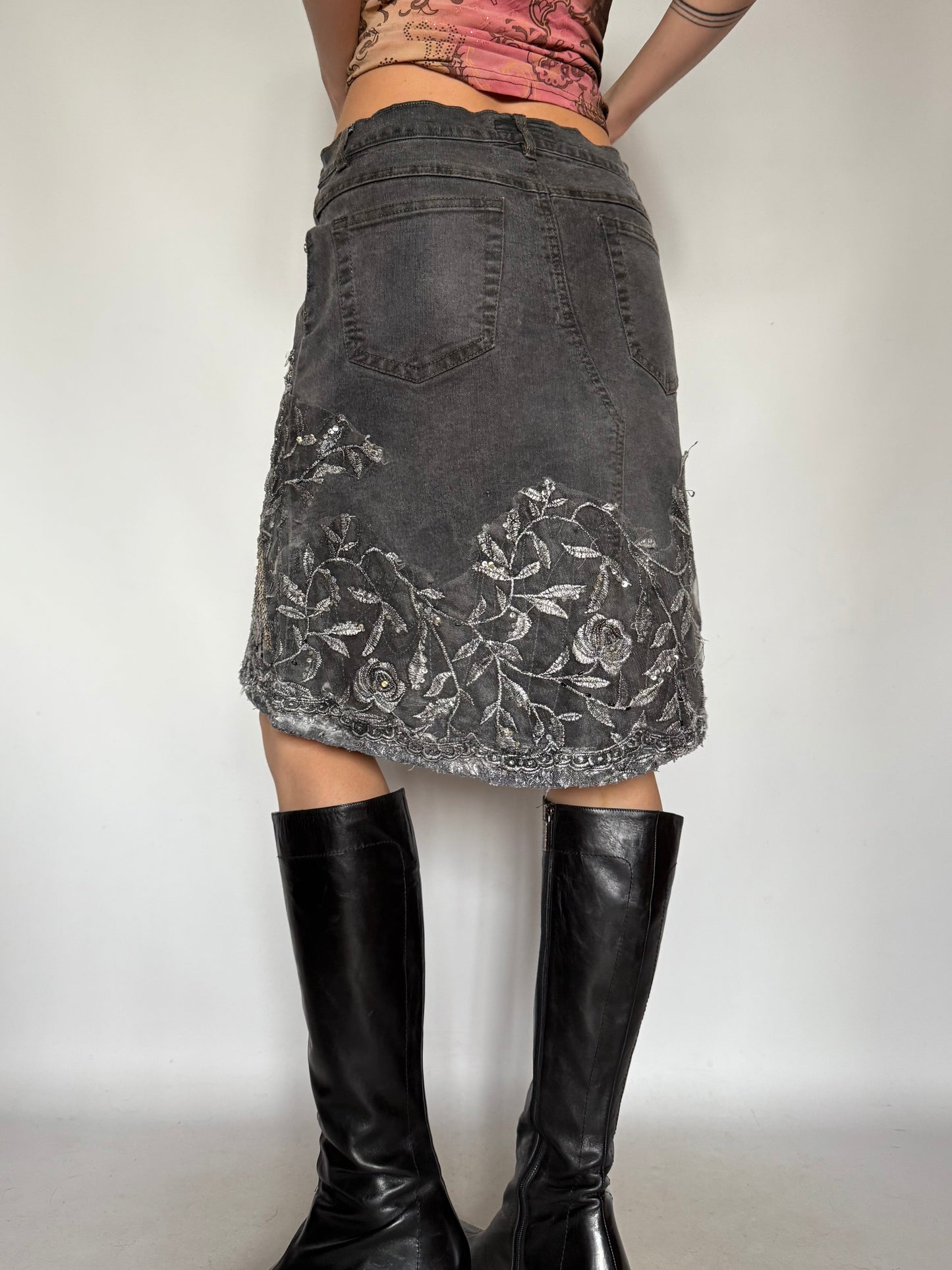 Vintage Grey Embroidered Midi Skirt – Twinkling Global