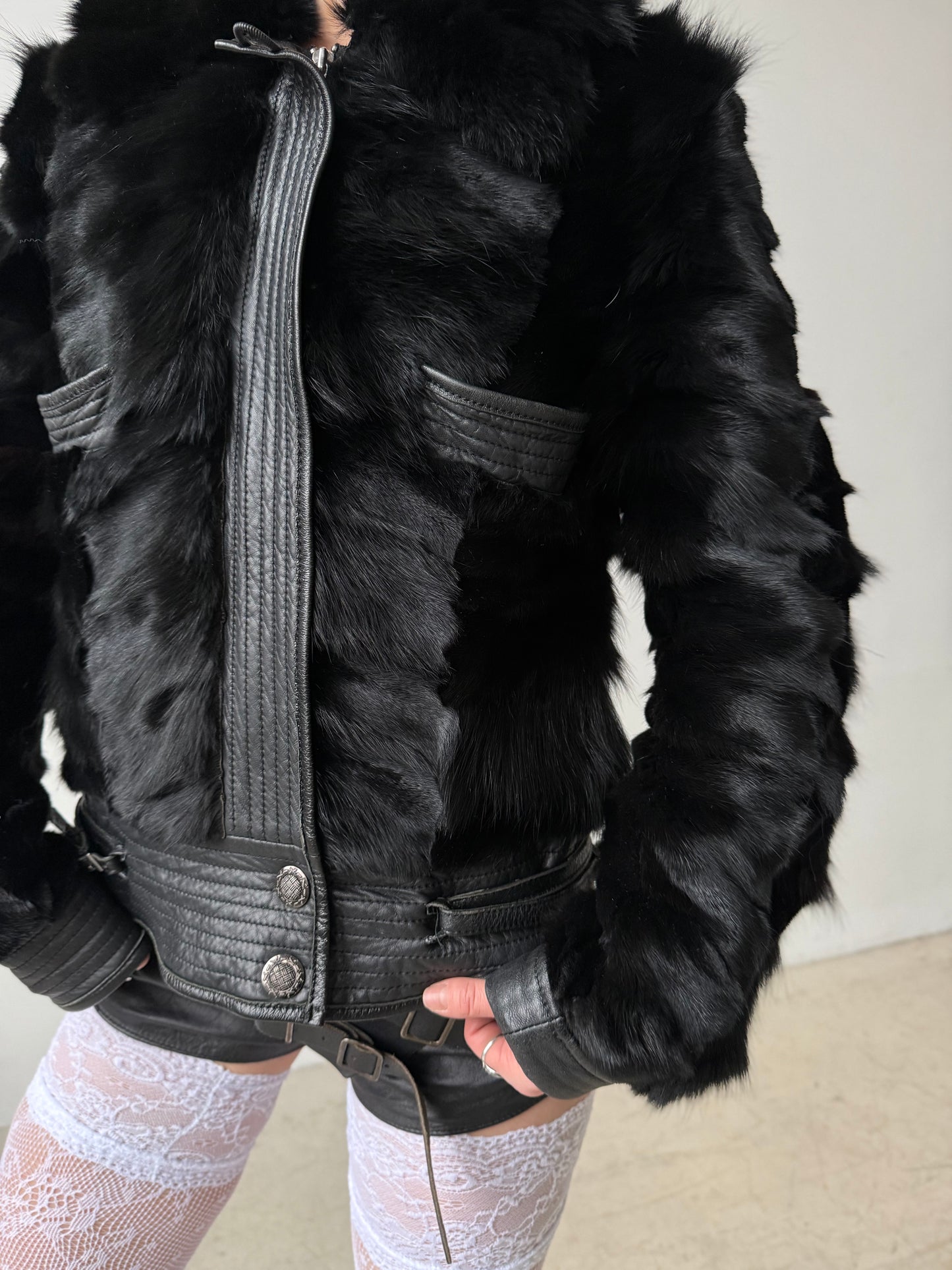 Vintage leather jacket with real fur – TWINKLING GLOBAL