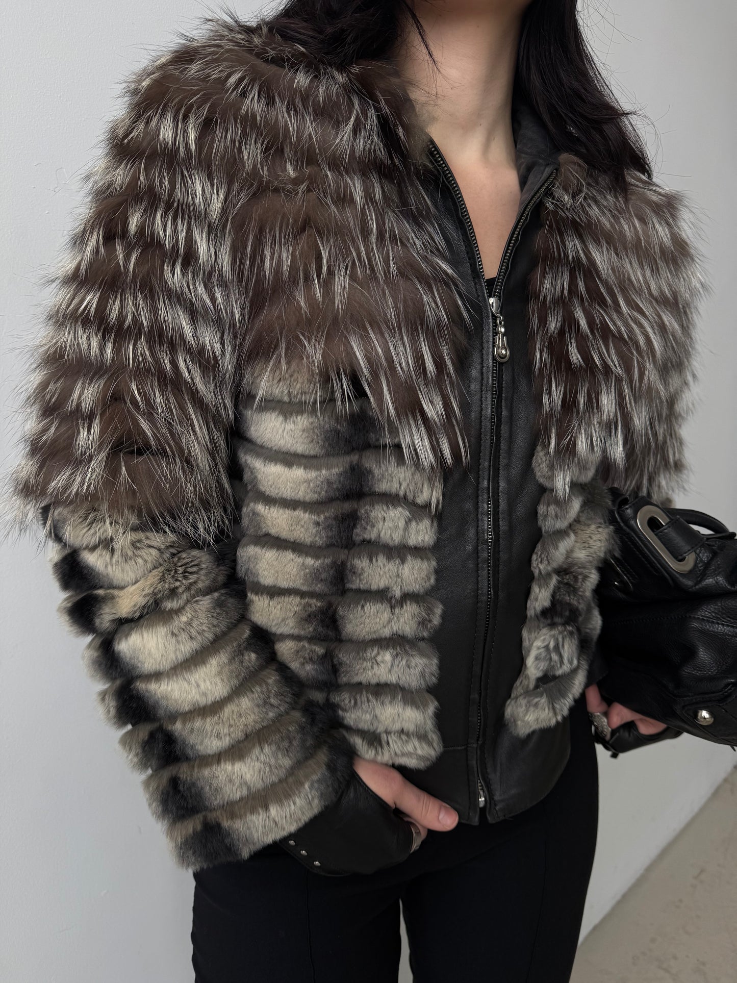 Vintage genuine leather jacket with natural fur and hood TWINKLING GLOBAL
