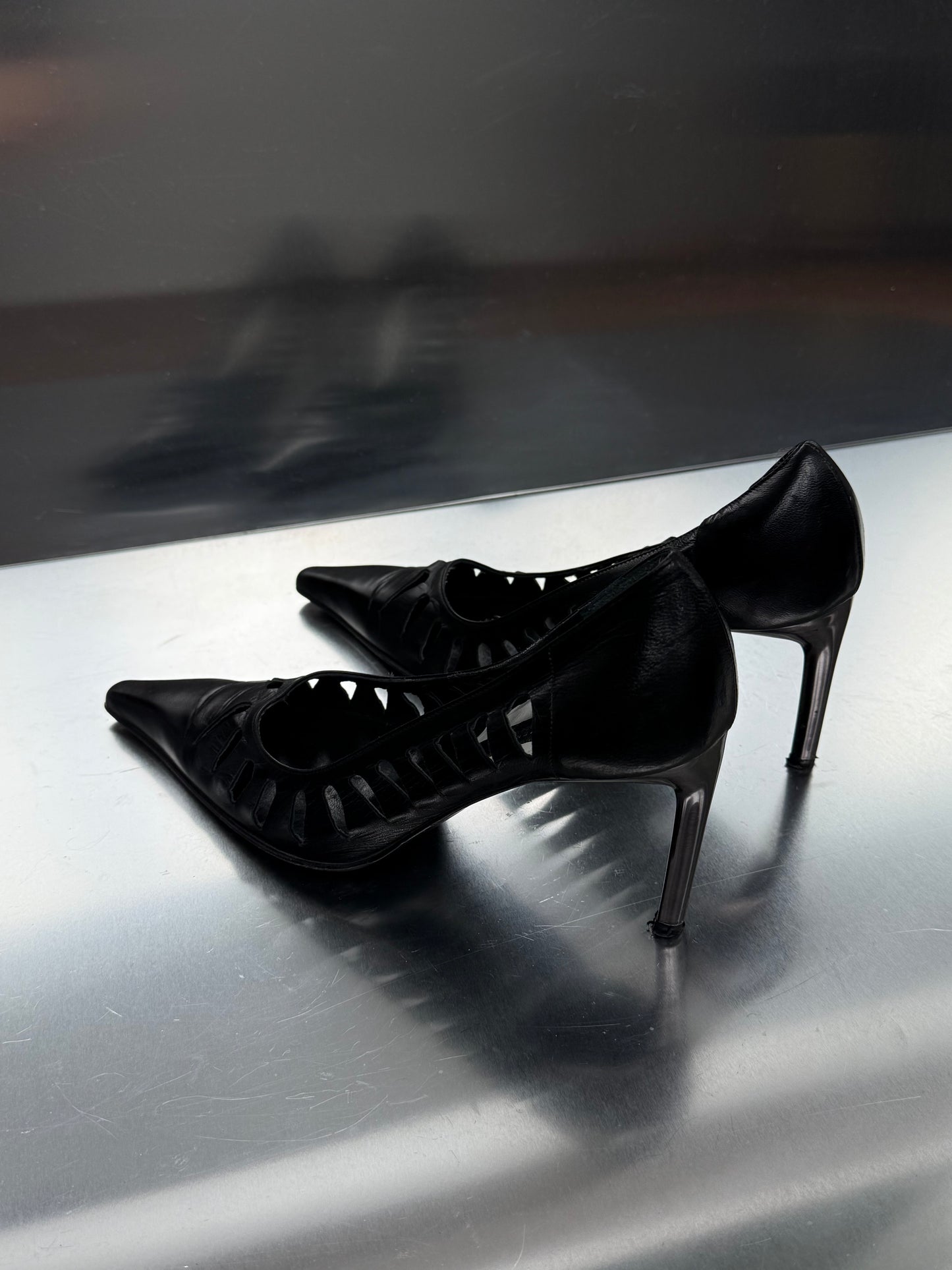 Vintage leather heels - TWINKLING GLOBAL