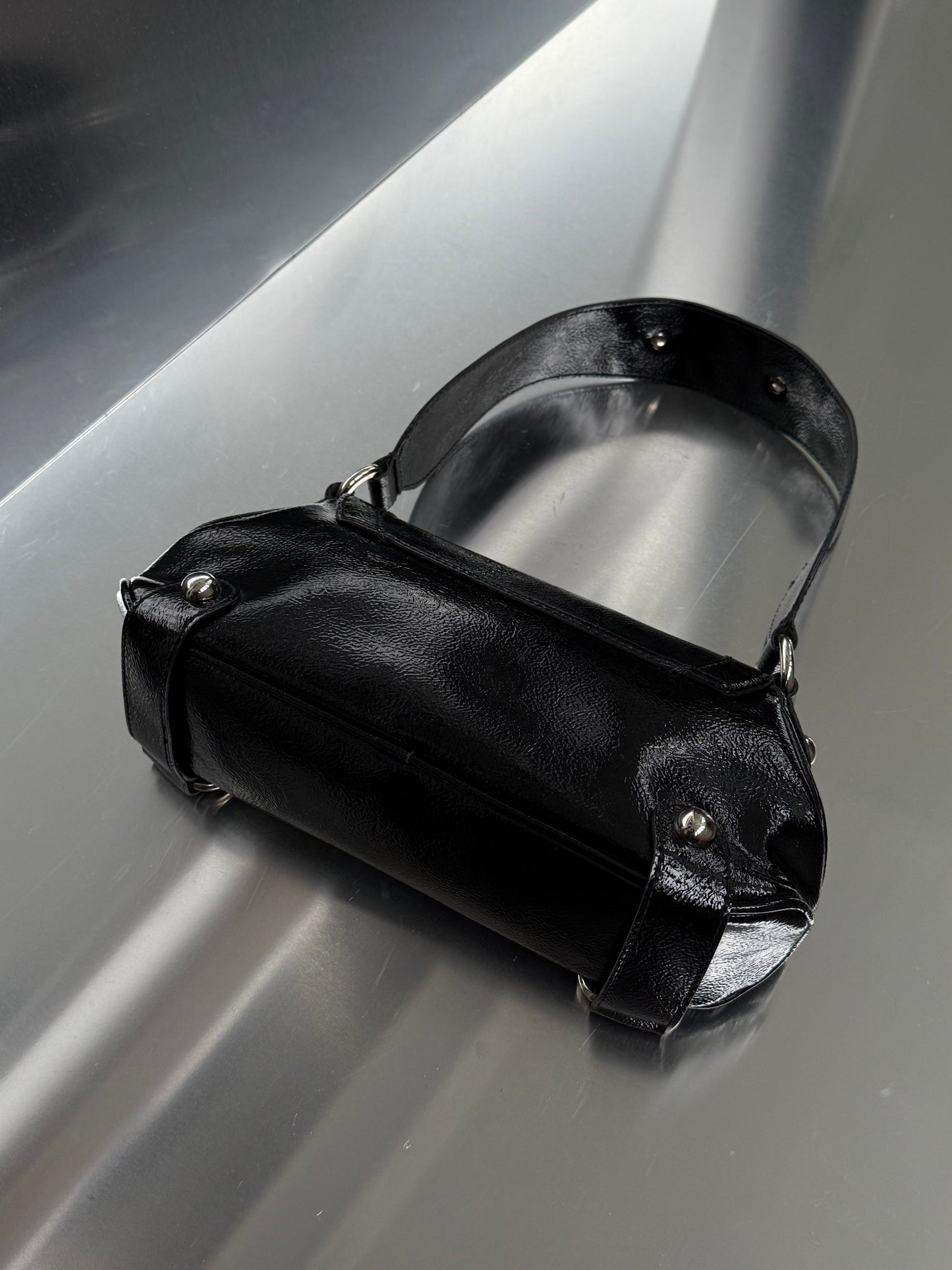 Vintage bag Guess - TWINKLING GLOBAL