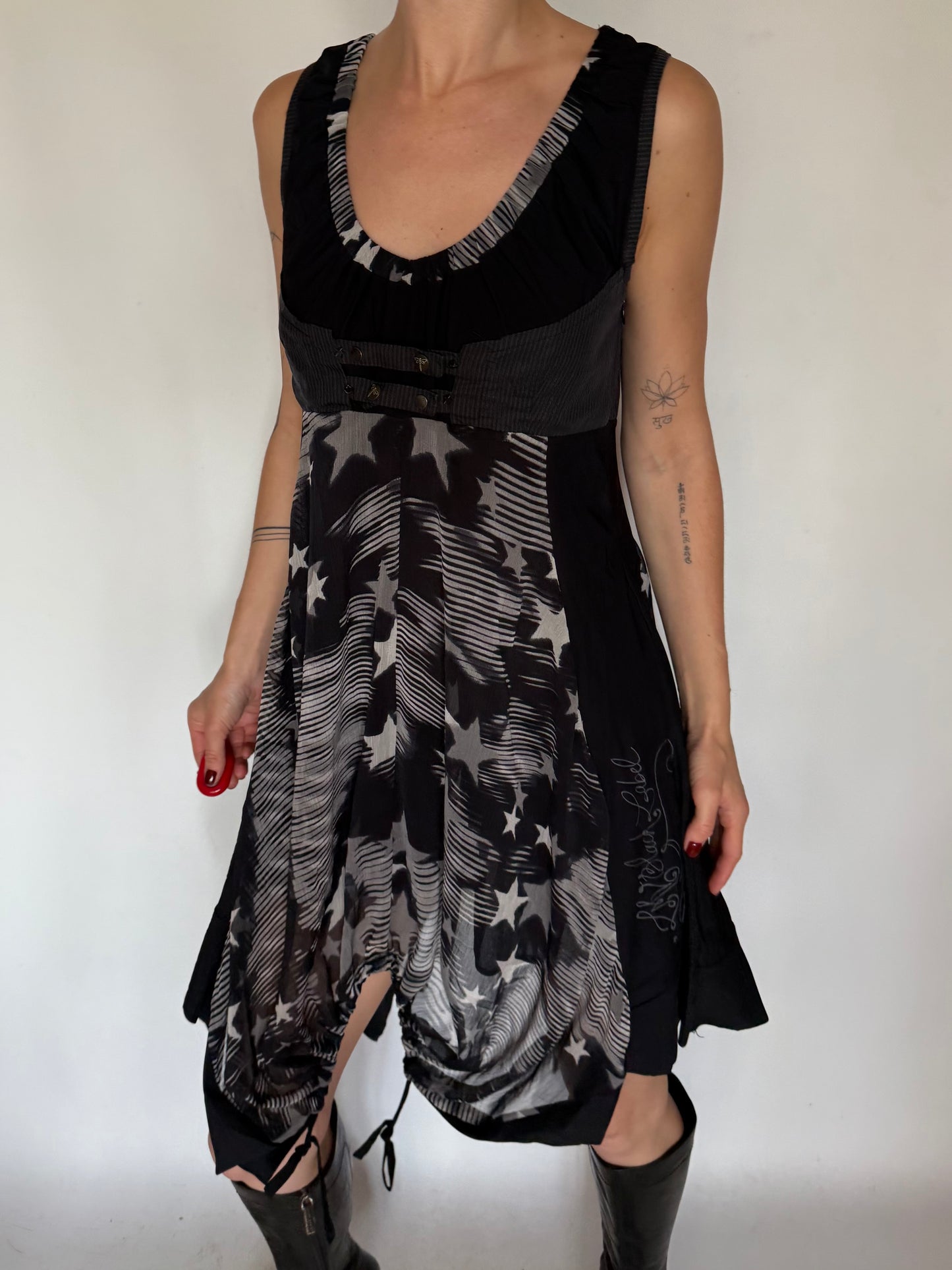 Asymmetrical Star Print Dress – Paris  Twinkling