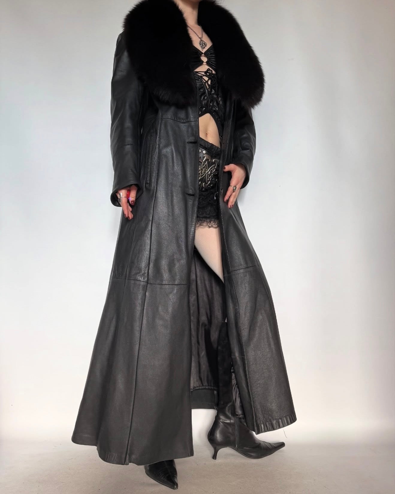 Vintage leather long coat with removable fur collar Twinkling Global