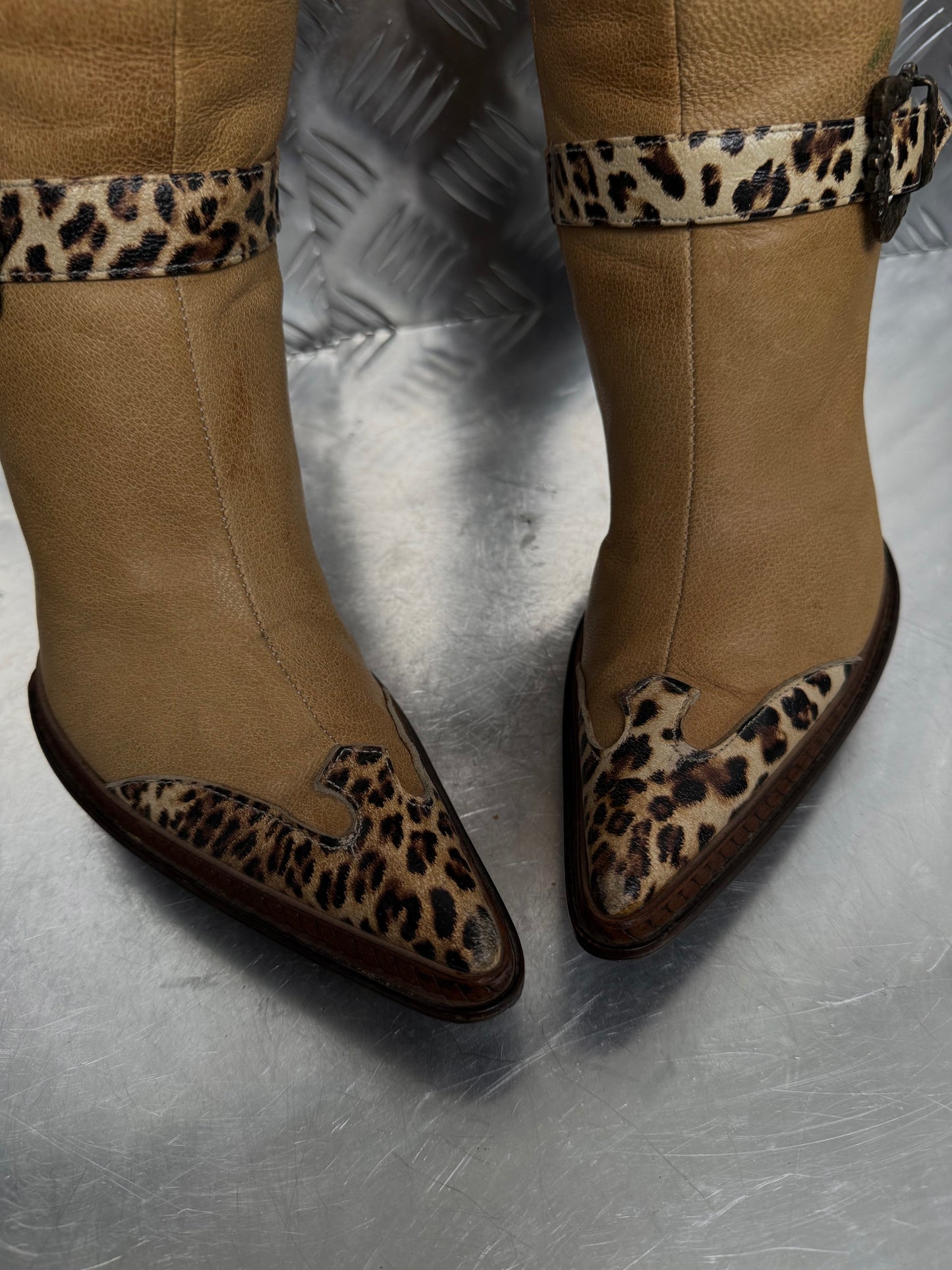 Vintage Italian leather boots with leopard detail TWINKLING GLOBAL