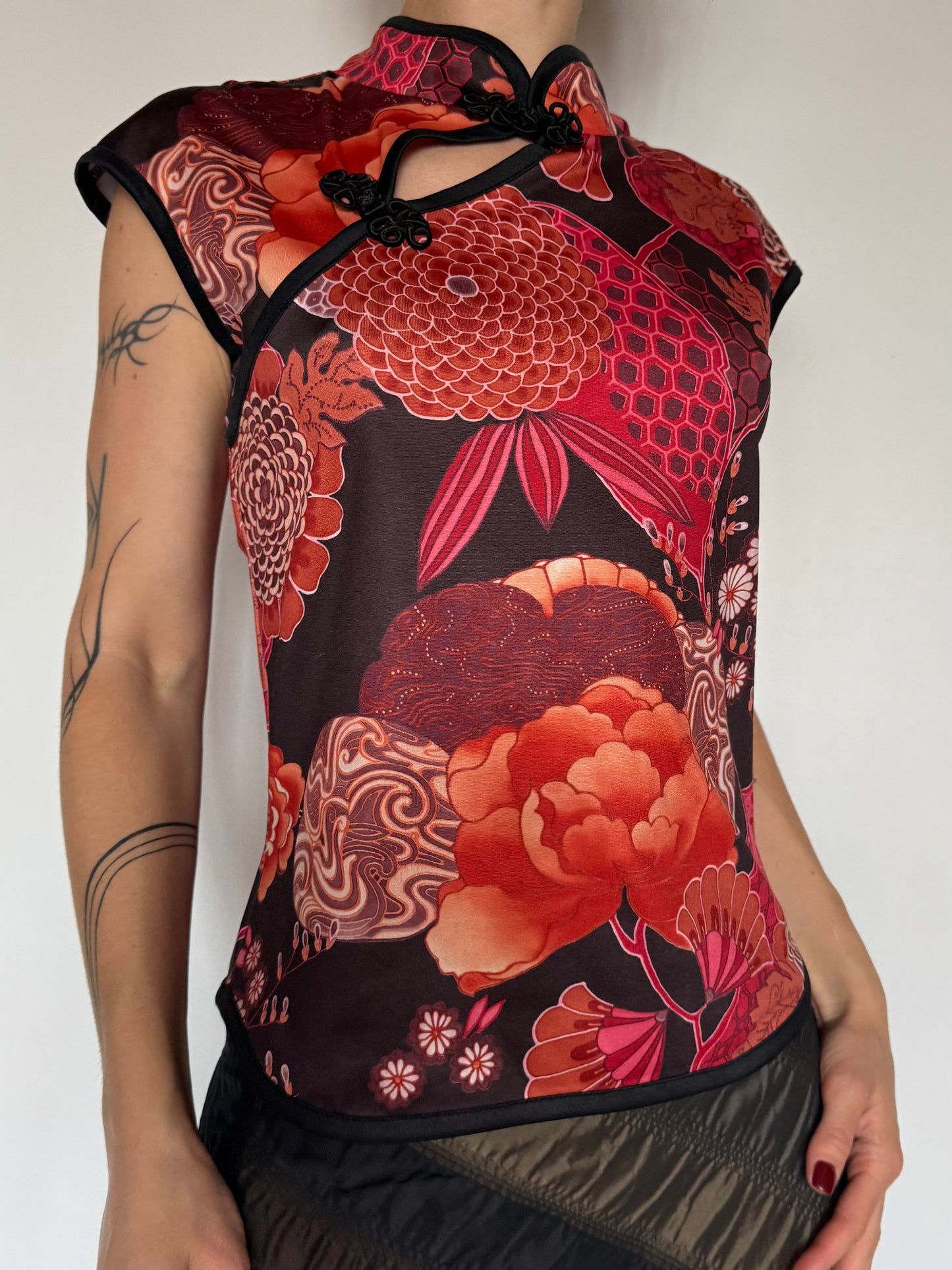 Asian-Inspired Stretchy Vintage Top – Floral Print  Twinkling