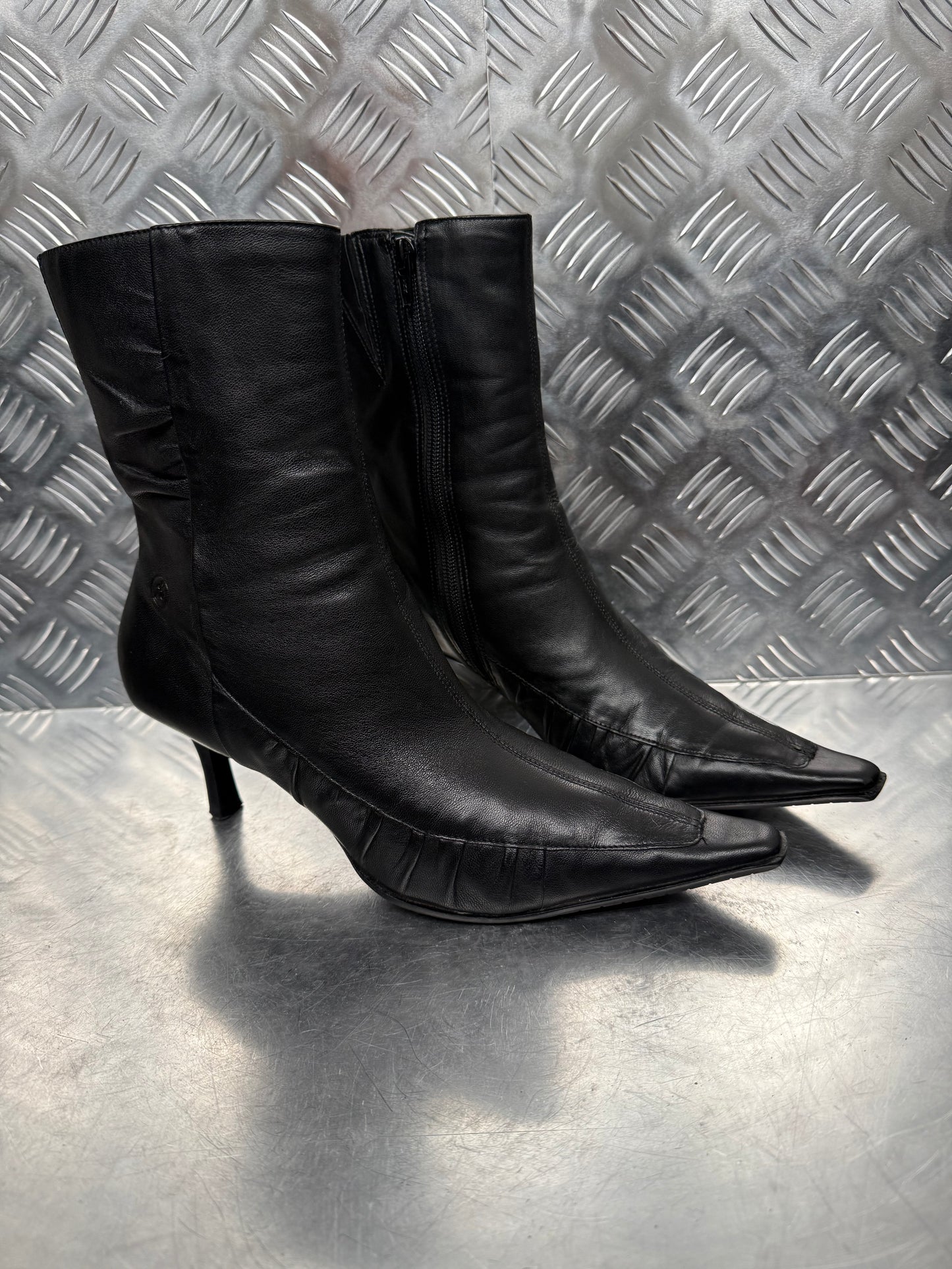 Vintage Black Leather Mid-Calf Boots BRONX TWINKLING GLOBAL